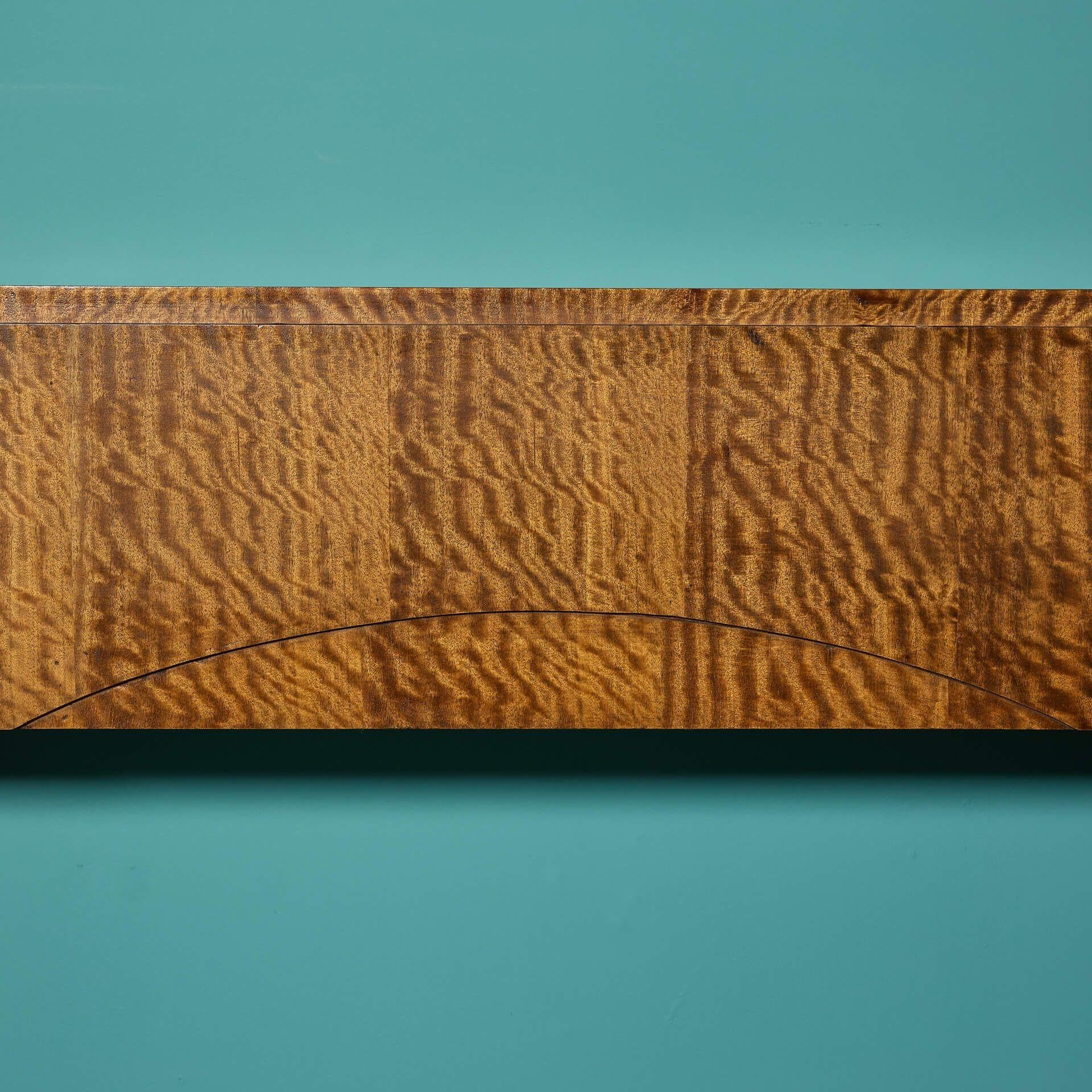 Fait main Cheminée Art Déco en vente