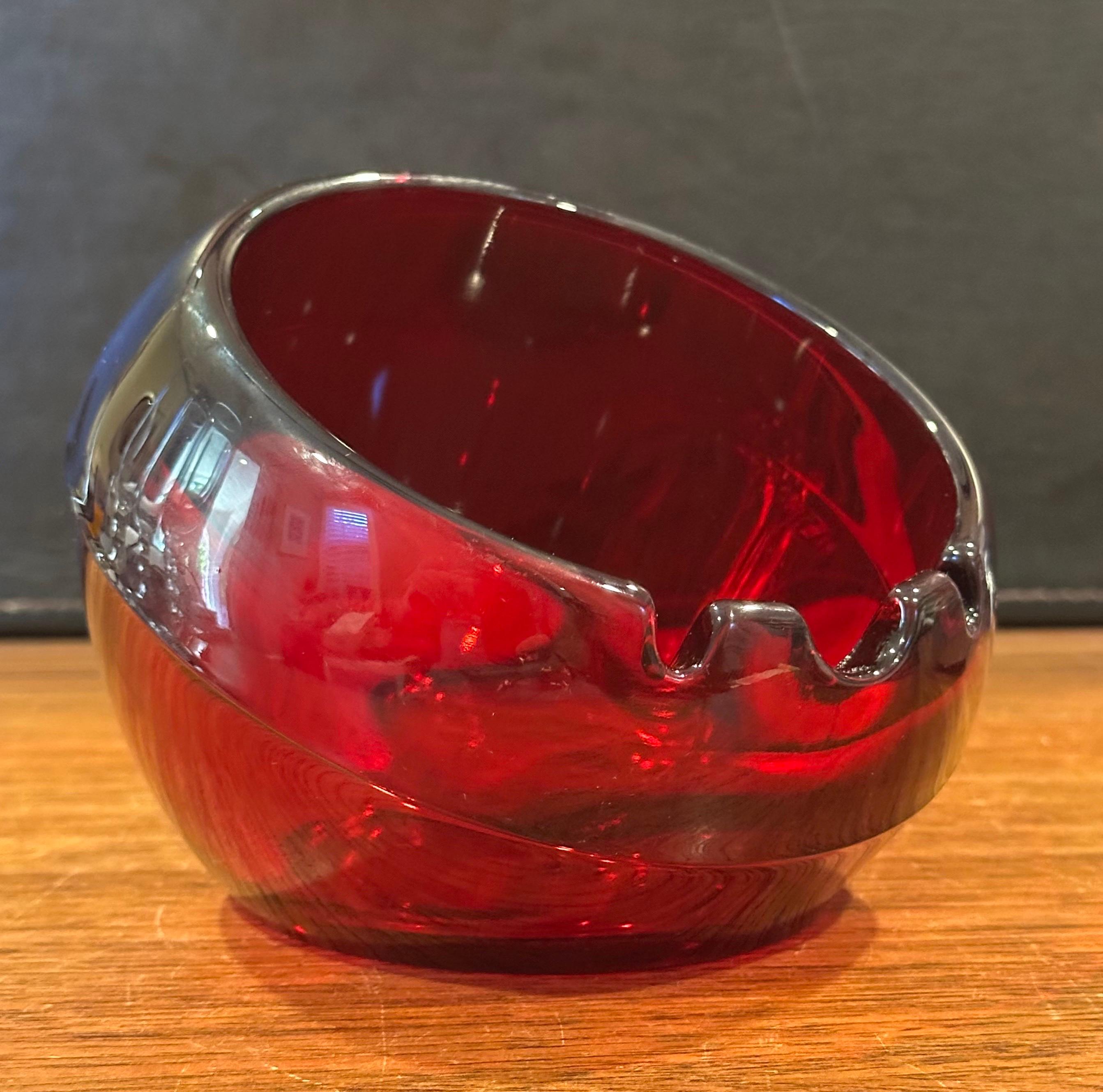 Cendrier en verre d'art 