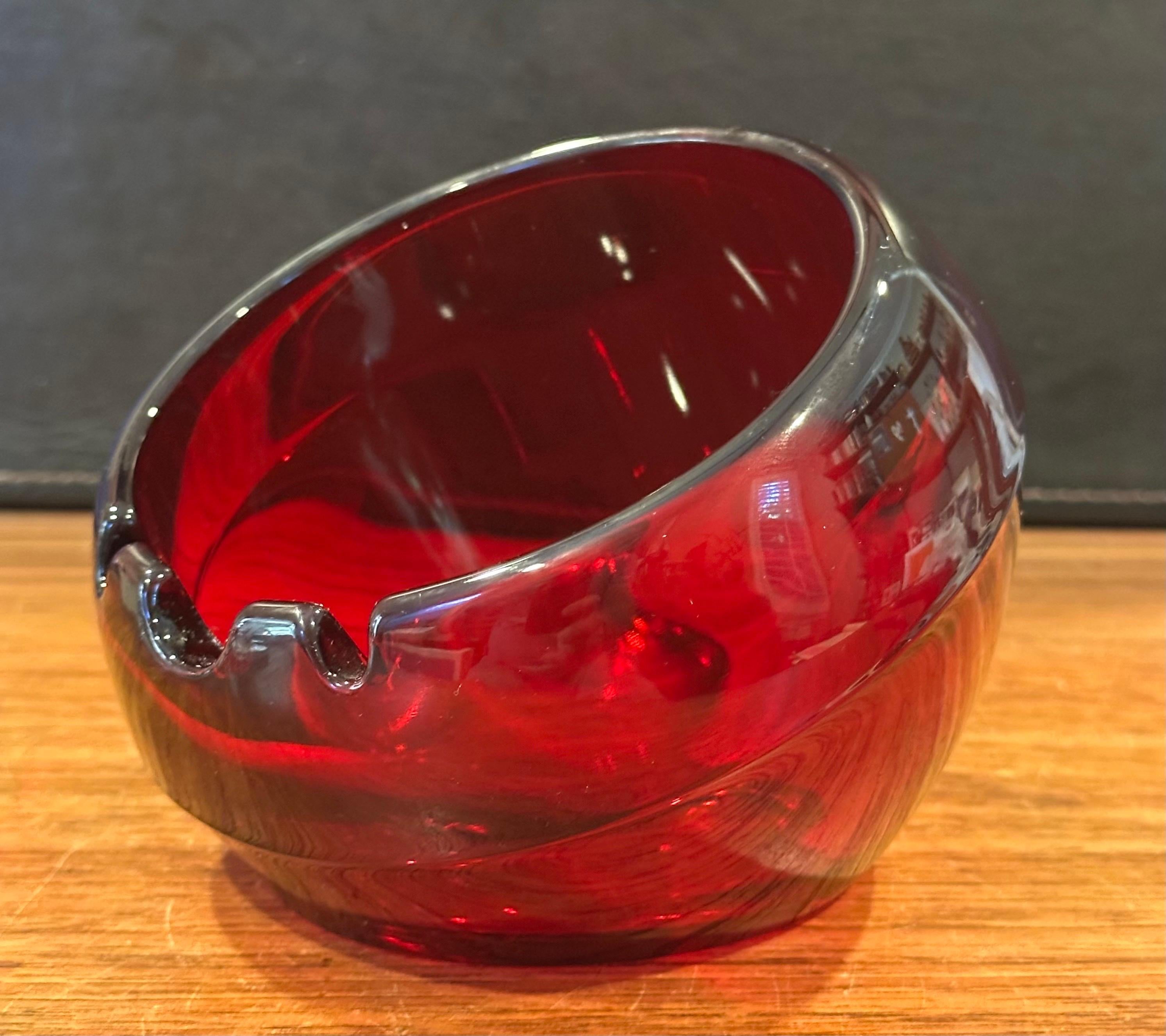 Cendrier en verre d'art 