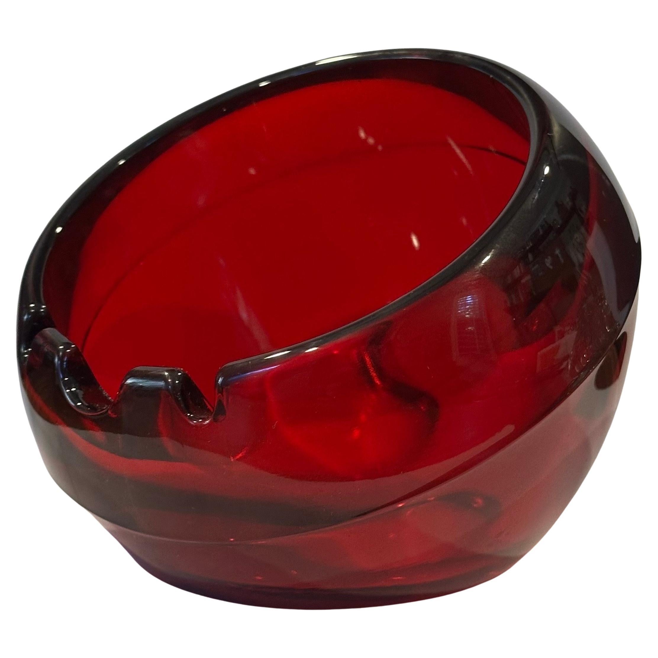 Ère spatiale Cendrier en verre d'art 