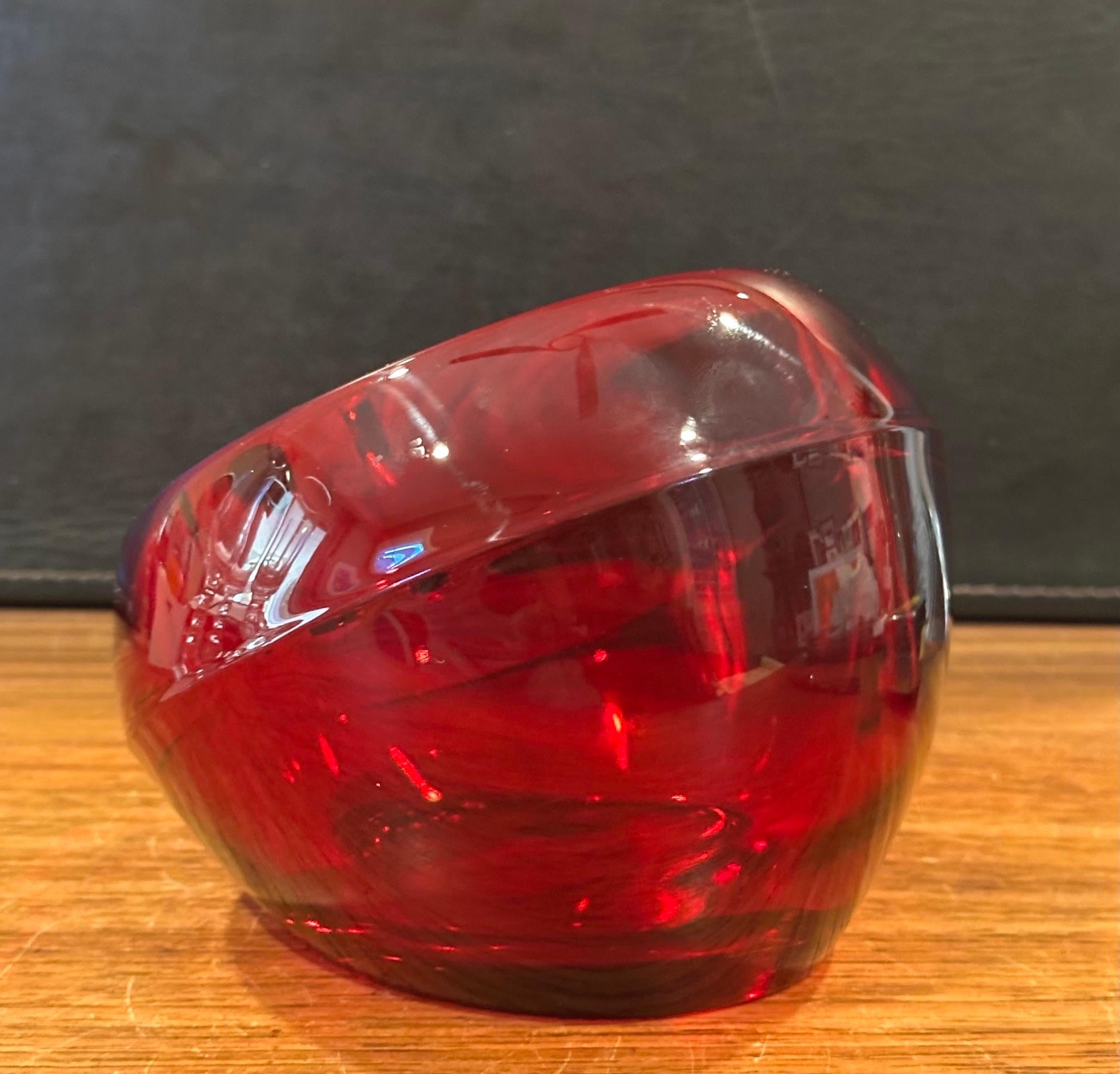 Verre d'art Cendrier en verre d'art 