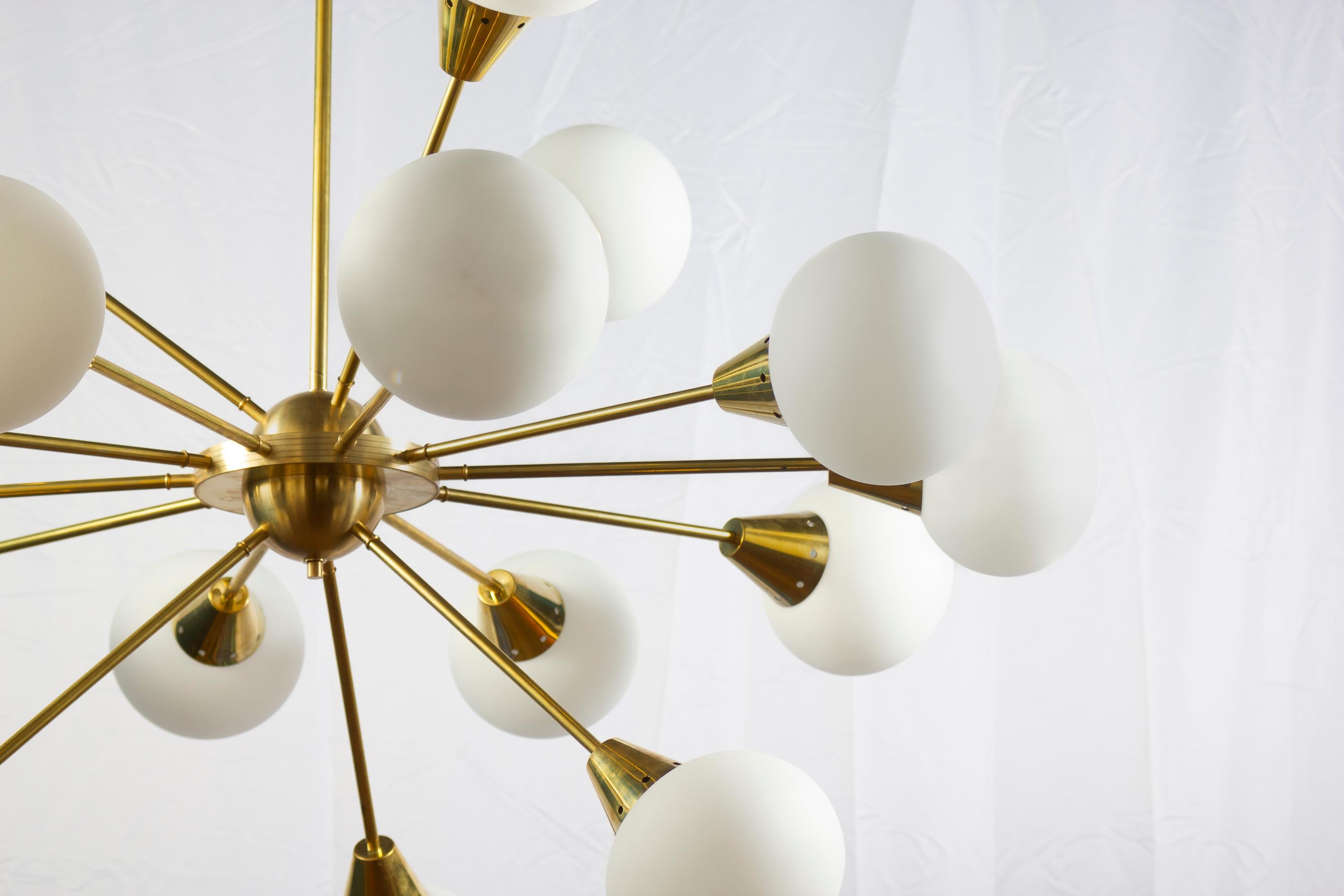 Mid-Century Modern Striking Brass and Opaline Murano Glass Large Sputnik Chandelier Italy 1970' For Sale