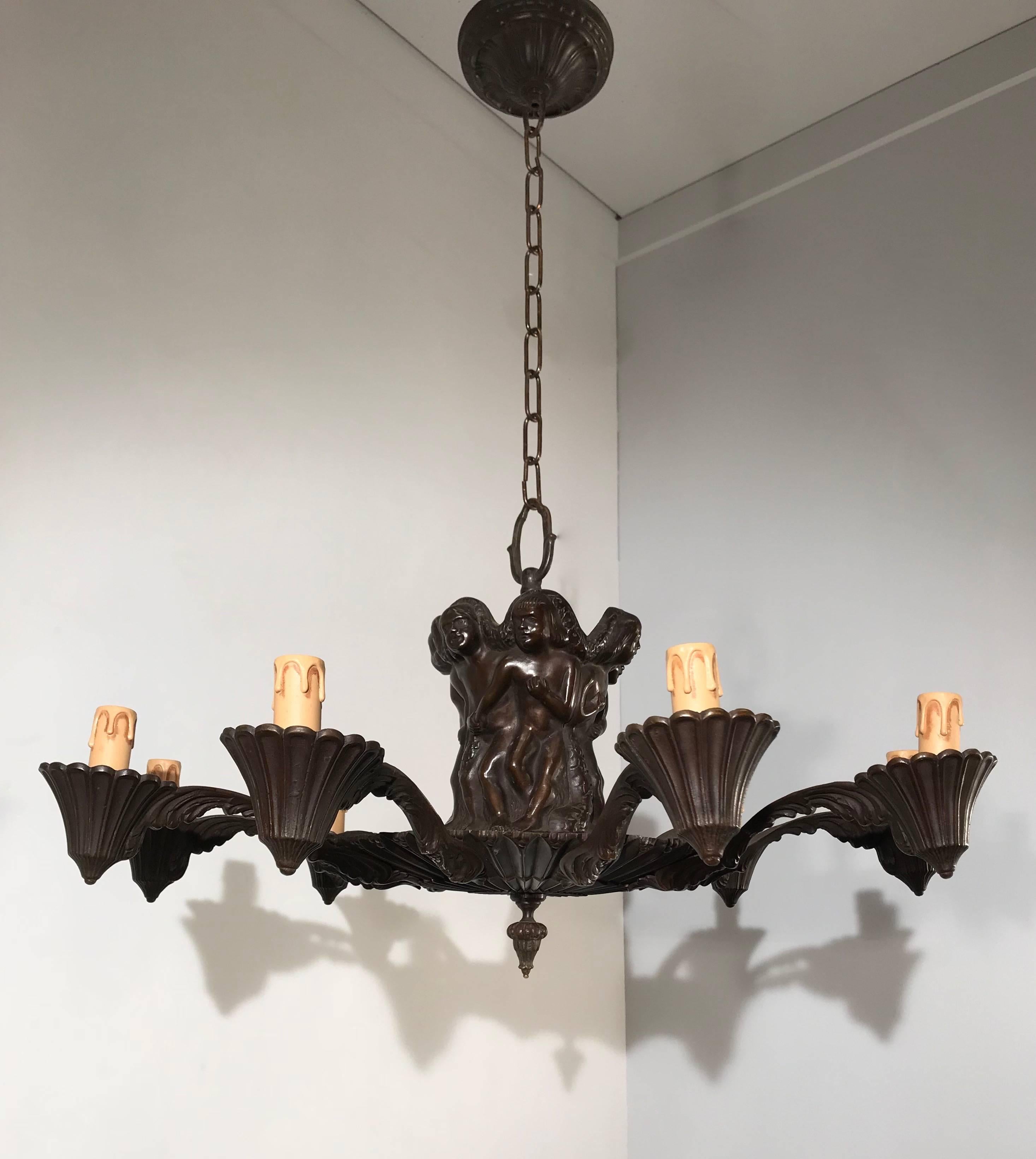 French Striking Sculpure Fine Bronze Art Deco Nine-Arm Pendant or Chandelier For Sale