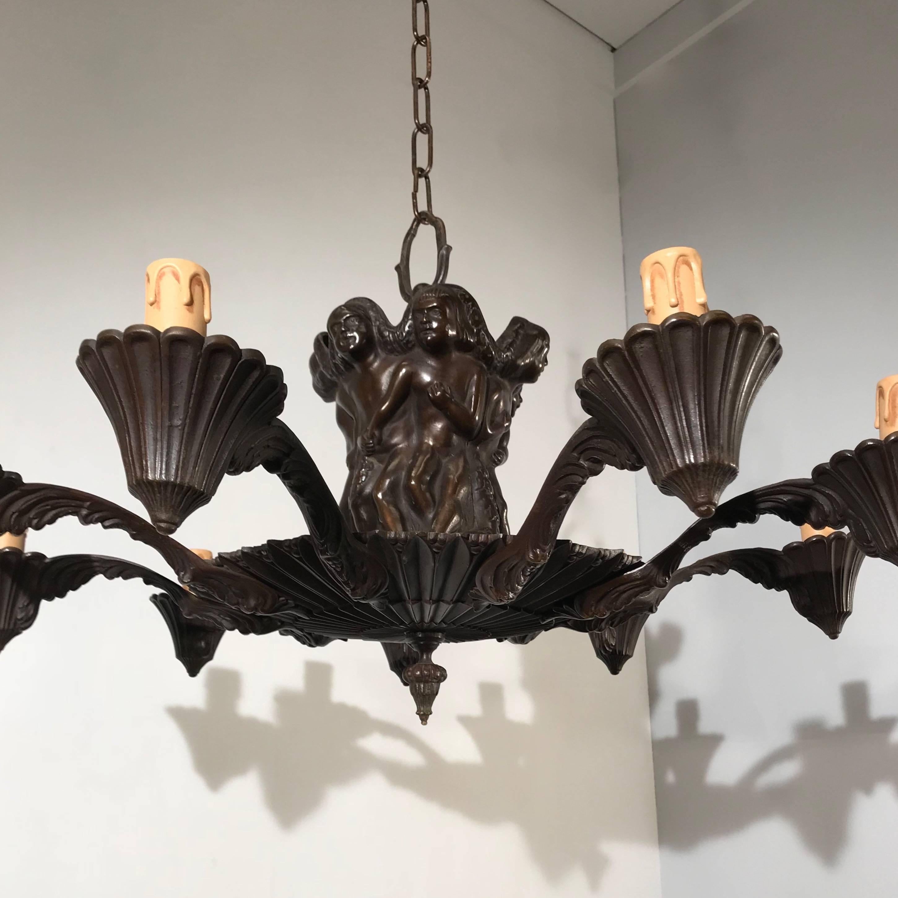 Fatto a mano Stupefacente ciondolo o lampadario a nove bracci Sculpure in bronzo pregiato Art Deco in vendita