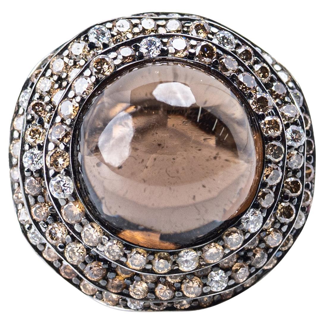 Auffälliger Cabochon-Ring aus schwarzem Quarz und Diamant in 18 Karat Weißgold im Angebot