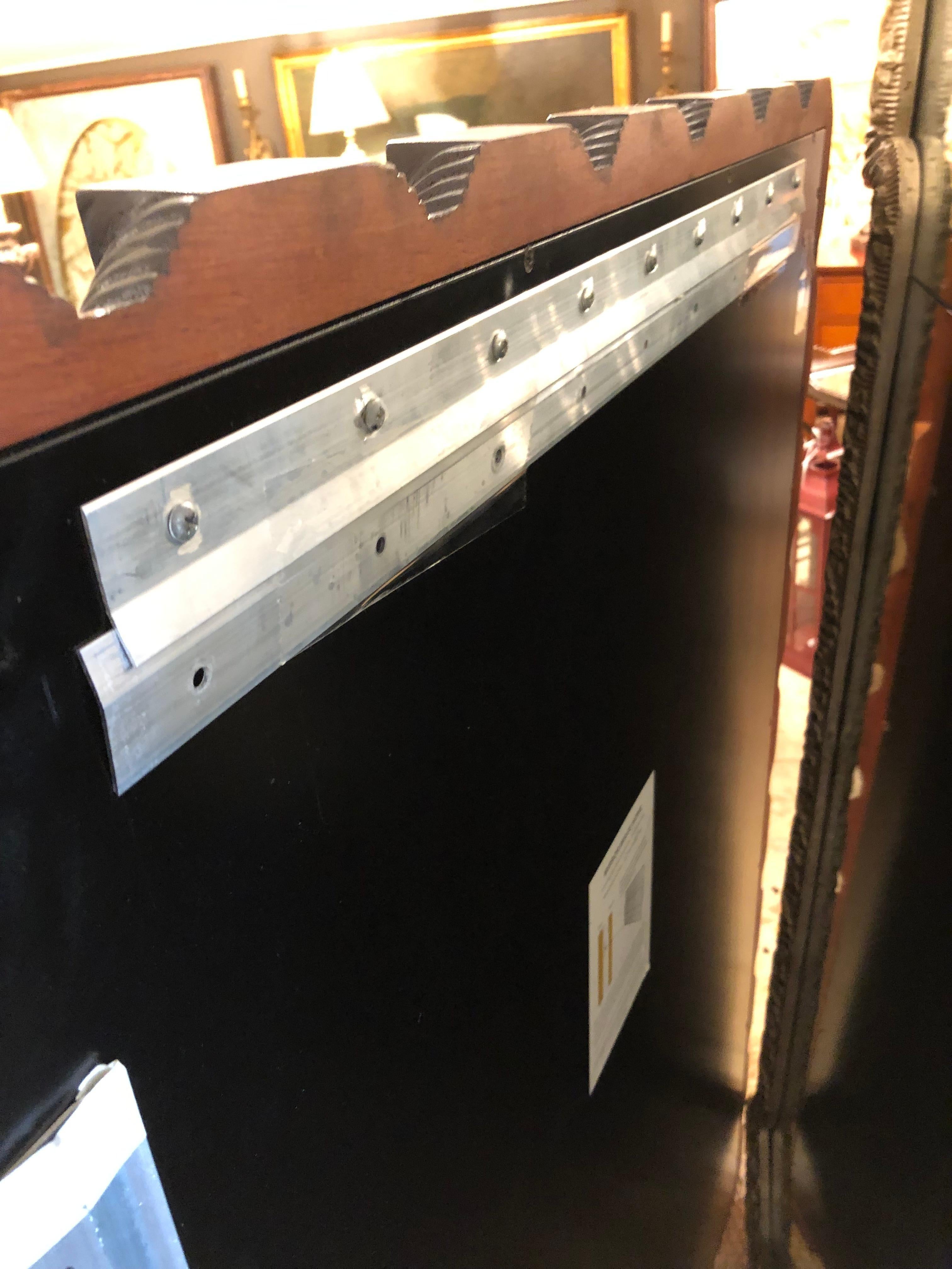 Striking Celerie Kemble Large Rectangular Carved Wood Wall Mirror In Good Condition In Hopewell, NJ