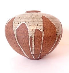 Llamativo jarrón de cerámica con esmalte fluido de Vivika y Otto Heino