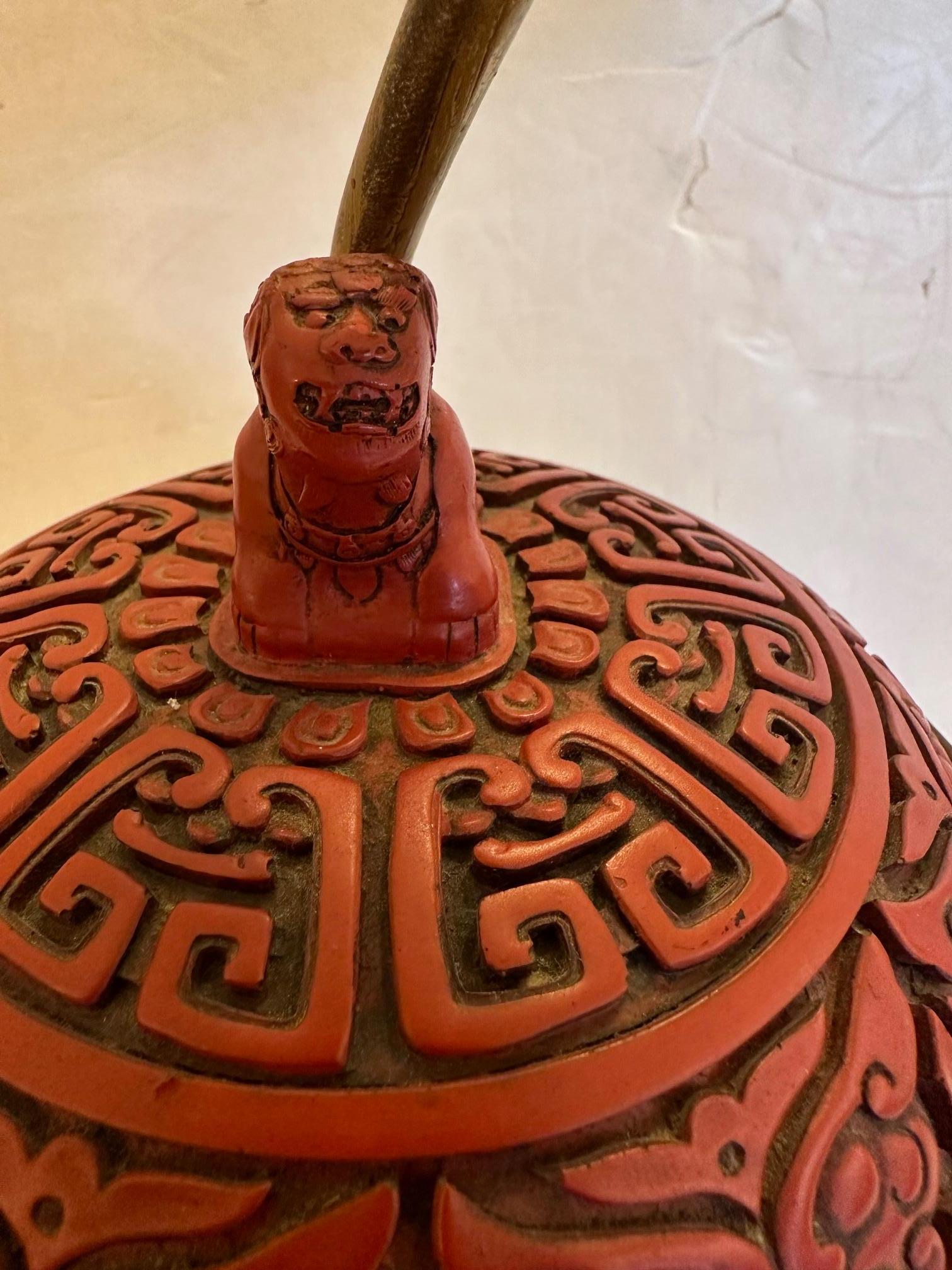 Mid-20th Century Striking Chinese Cinnabar Table Lamp with Foo Dog on Lid For Sale