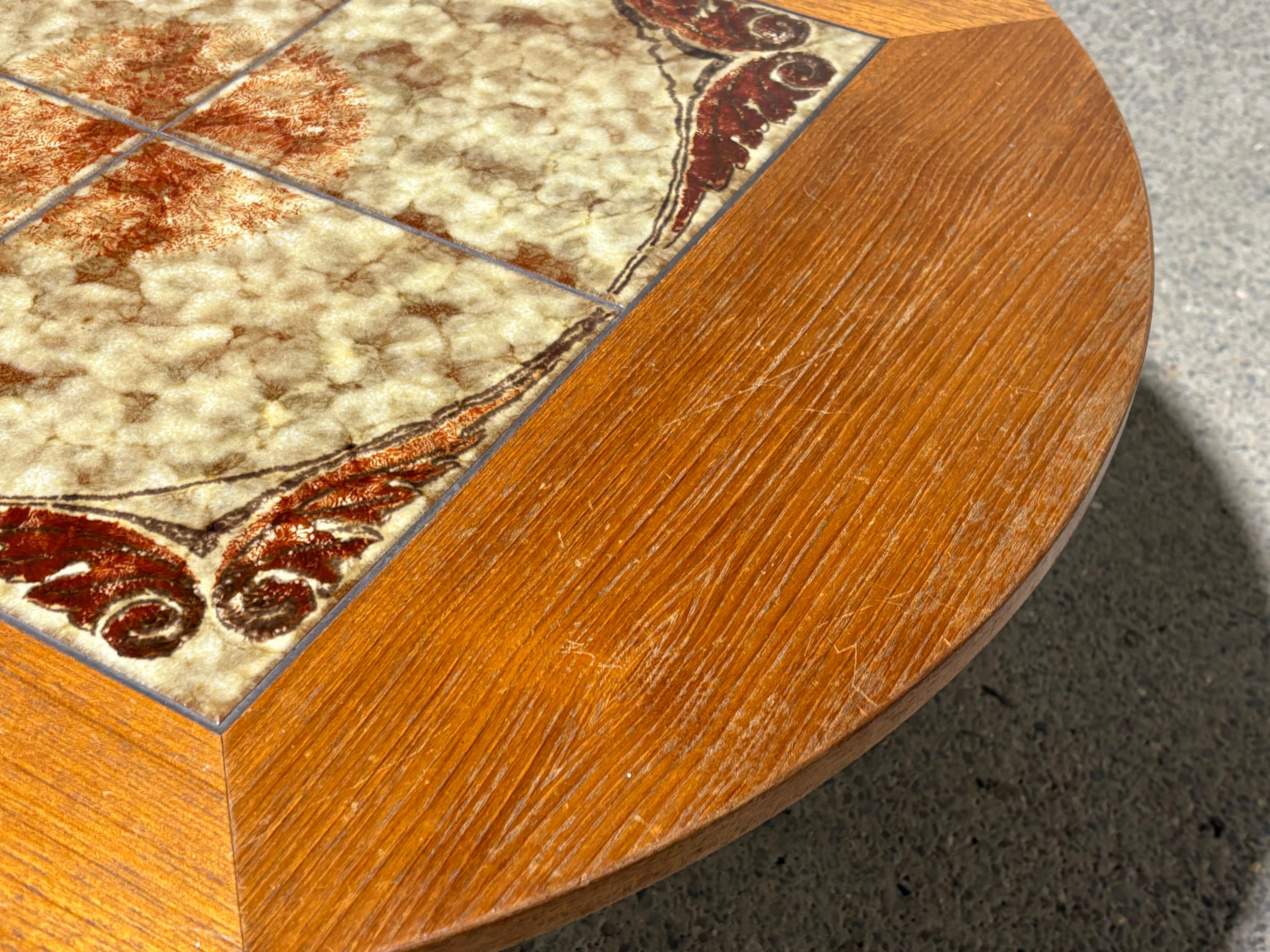 Mid-Century Modern Table basse danoise moderne en carreaux en vente