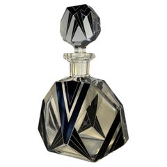 Flacon de parfum de Bohème surdimensionné en cristal Art Déco tchèque des années 1930