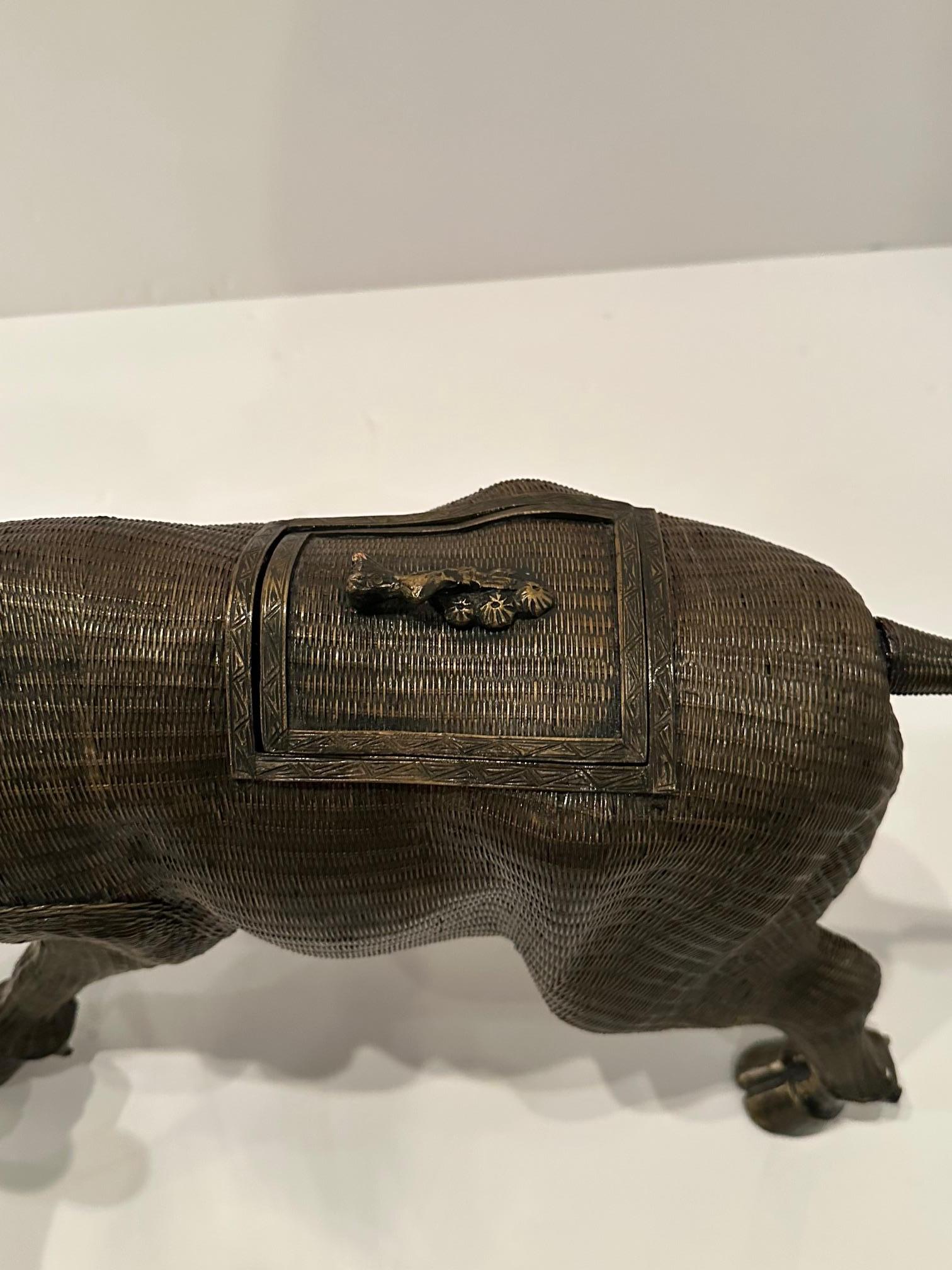 Striking Decorative Rattan Box in Shape of Bull In Good Condition For Sale In Hopewell, NJ