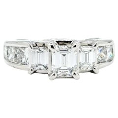 Anello con diamanti in oro bianco 14k