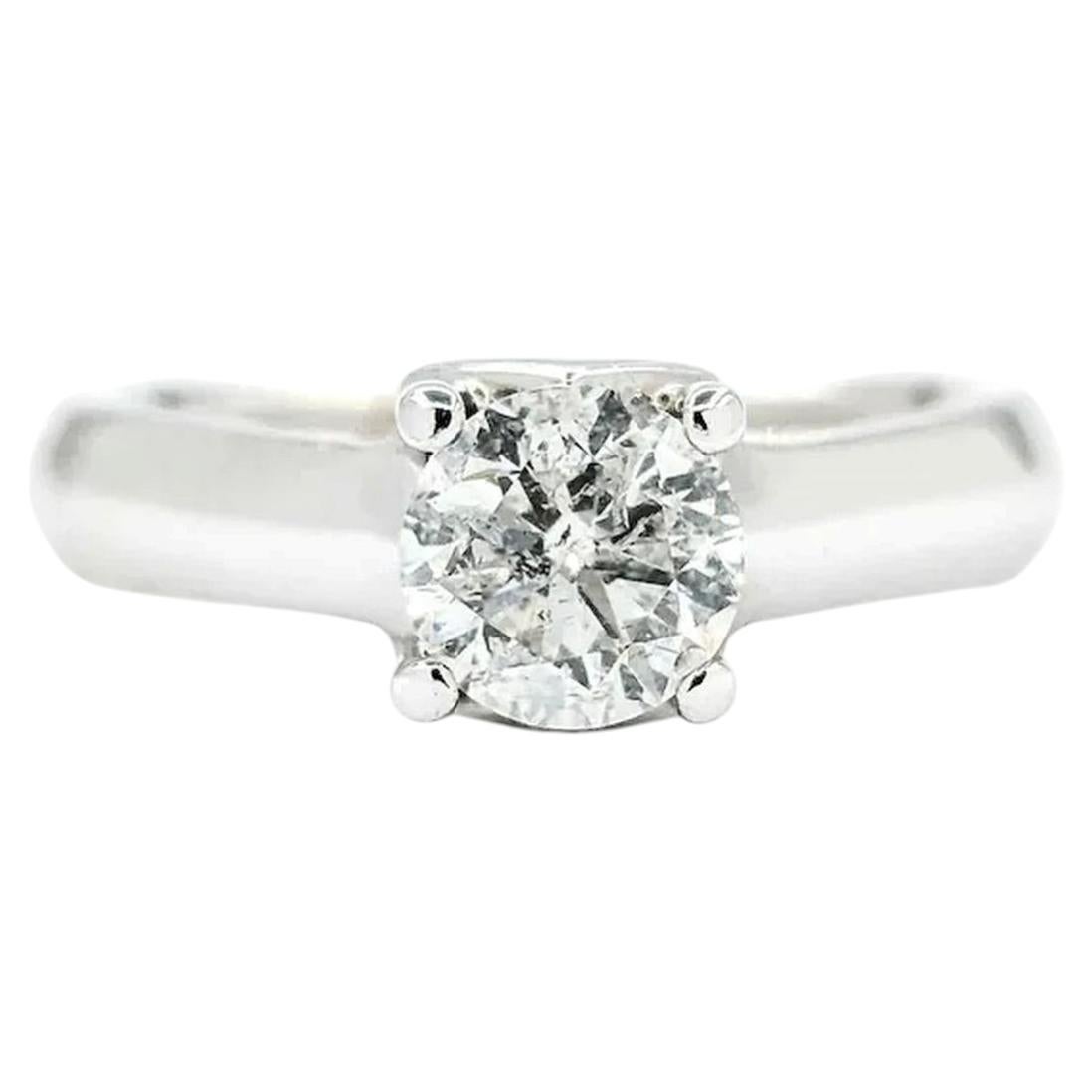 Sorprendente Anillo de Diamantes en Oro Blanco de 14k