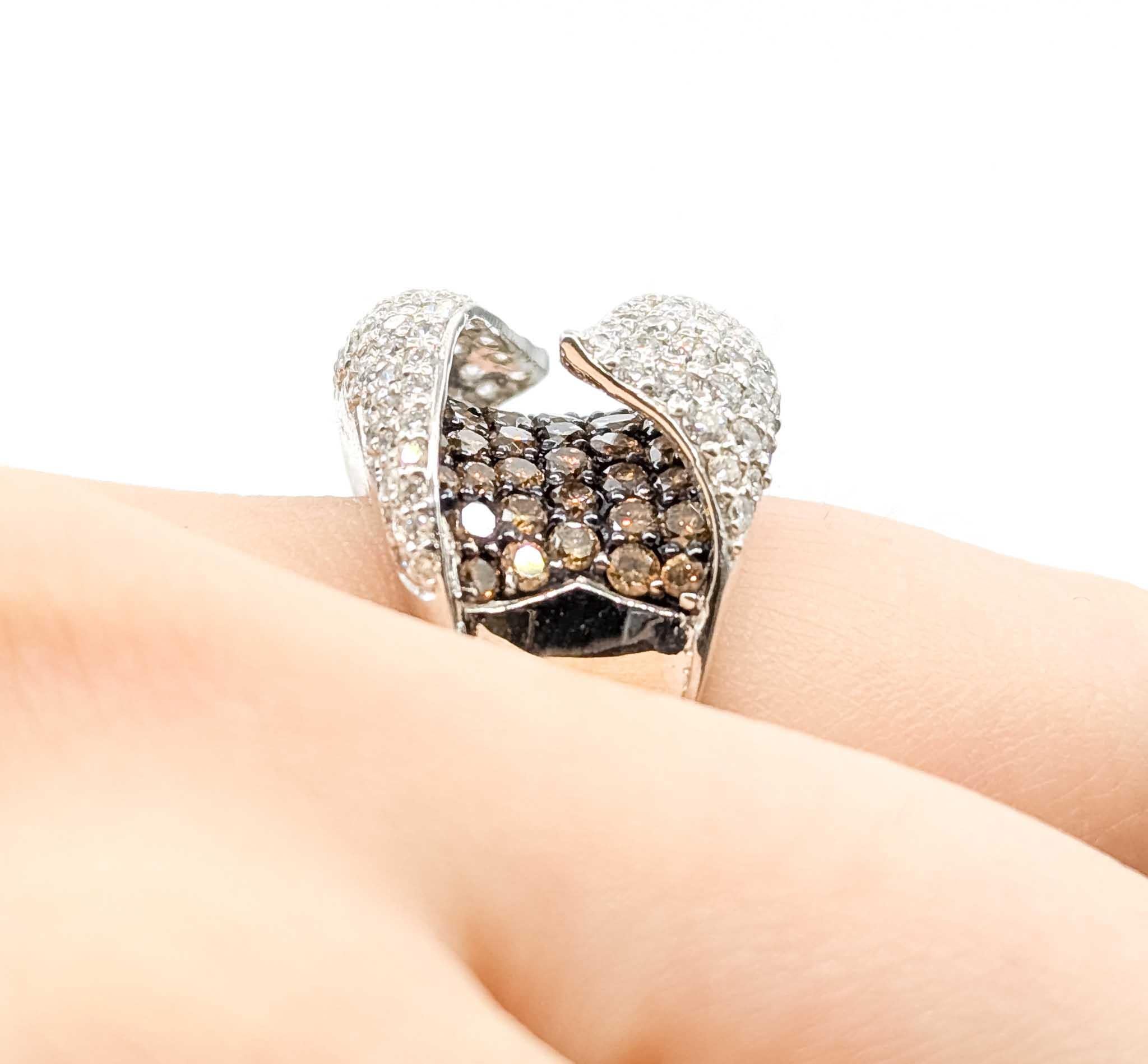 Whiting Diamond Wave Ring en or blanc 18k Excellent état - En vente à Bloomington, MN