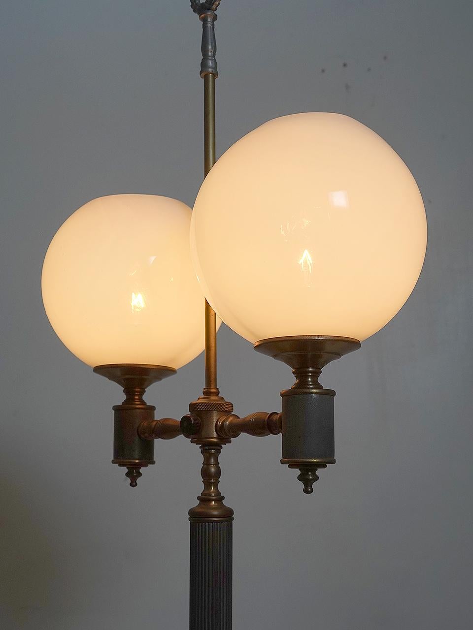 American Classical Striking Double Opaline Glass Globe Desk Lamp For Sale