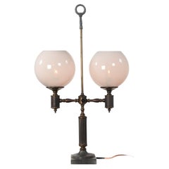 Auffällige Doppel-Opalglas-Globus-Schreibtischlampe
