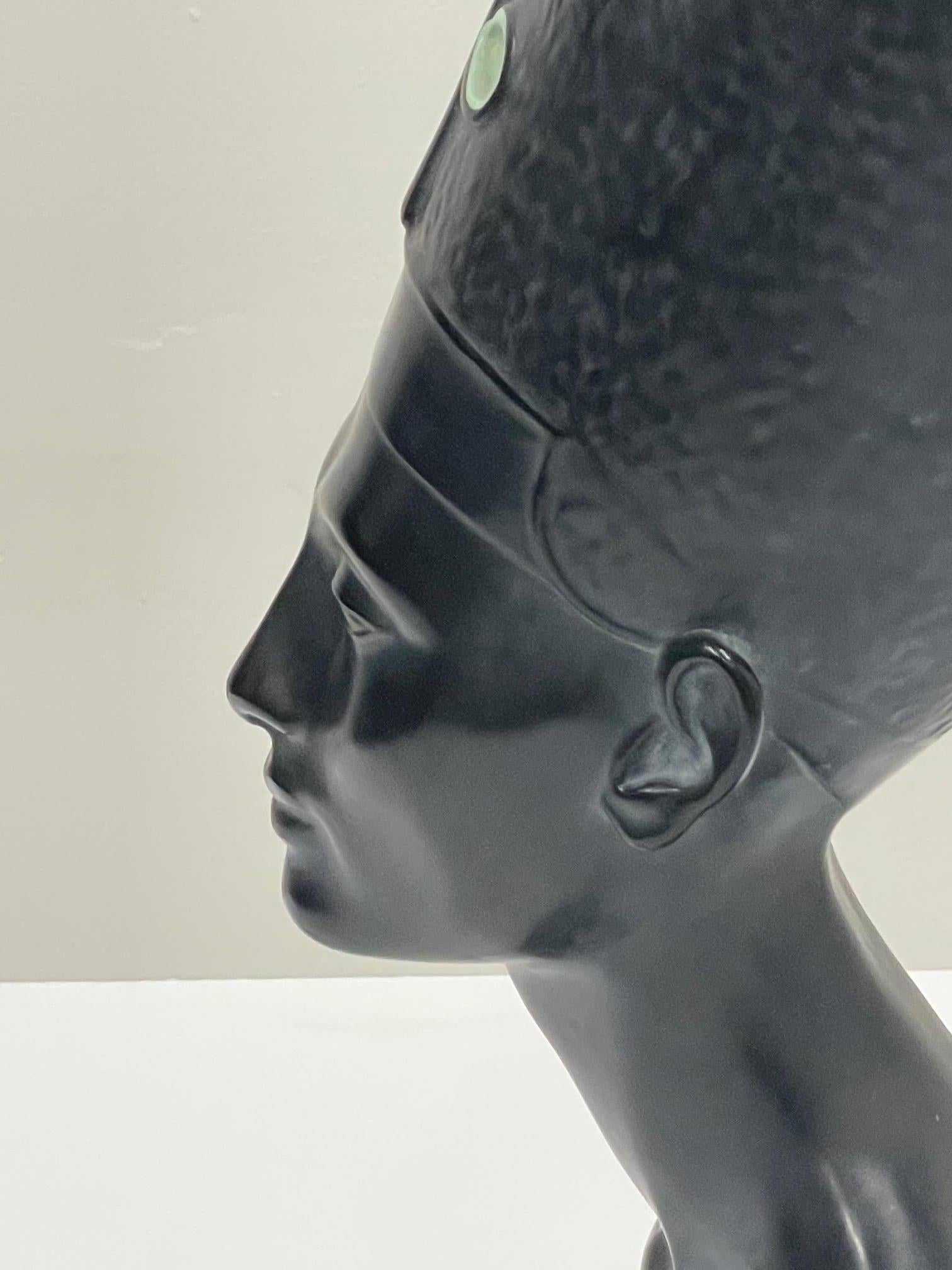 Striking Ebonized Plaster Bust of Nefertiti 2
