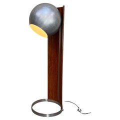 Magnifique lampadaire en bois de rose et aluminium par Reggaini of Italy Circa 1960s