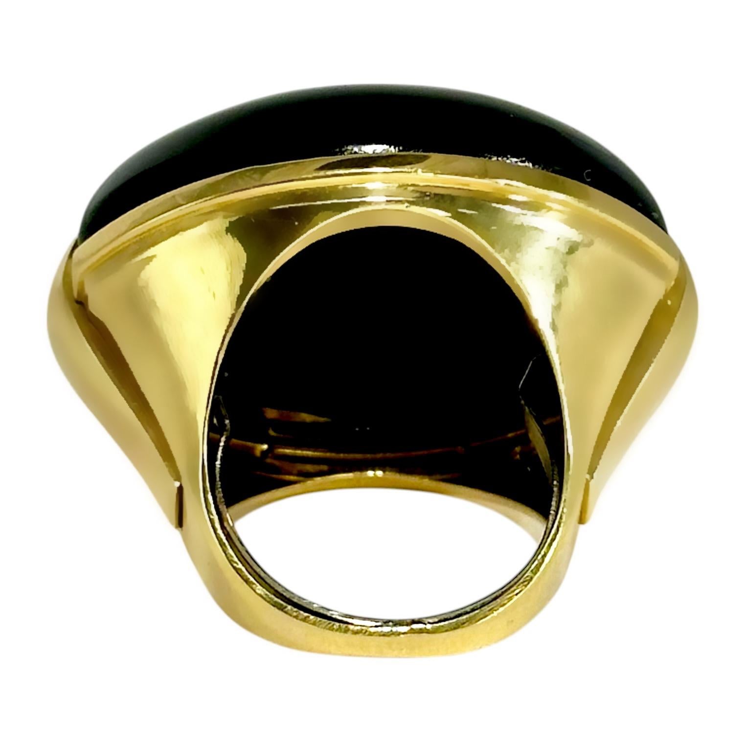 Striking Gold and Onyx Statement Ring For Sale 2