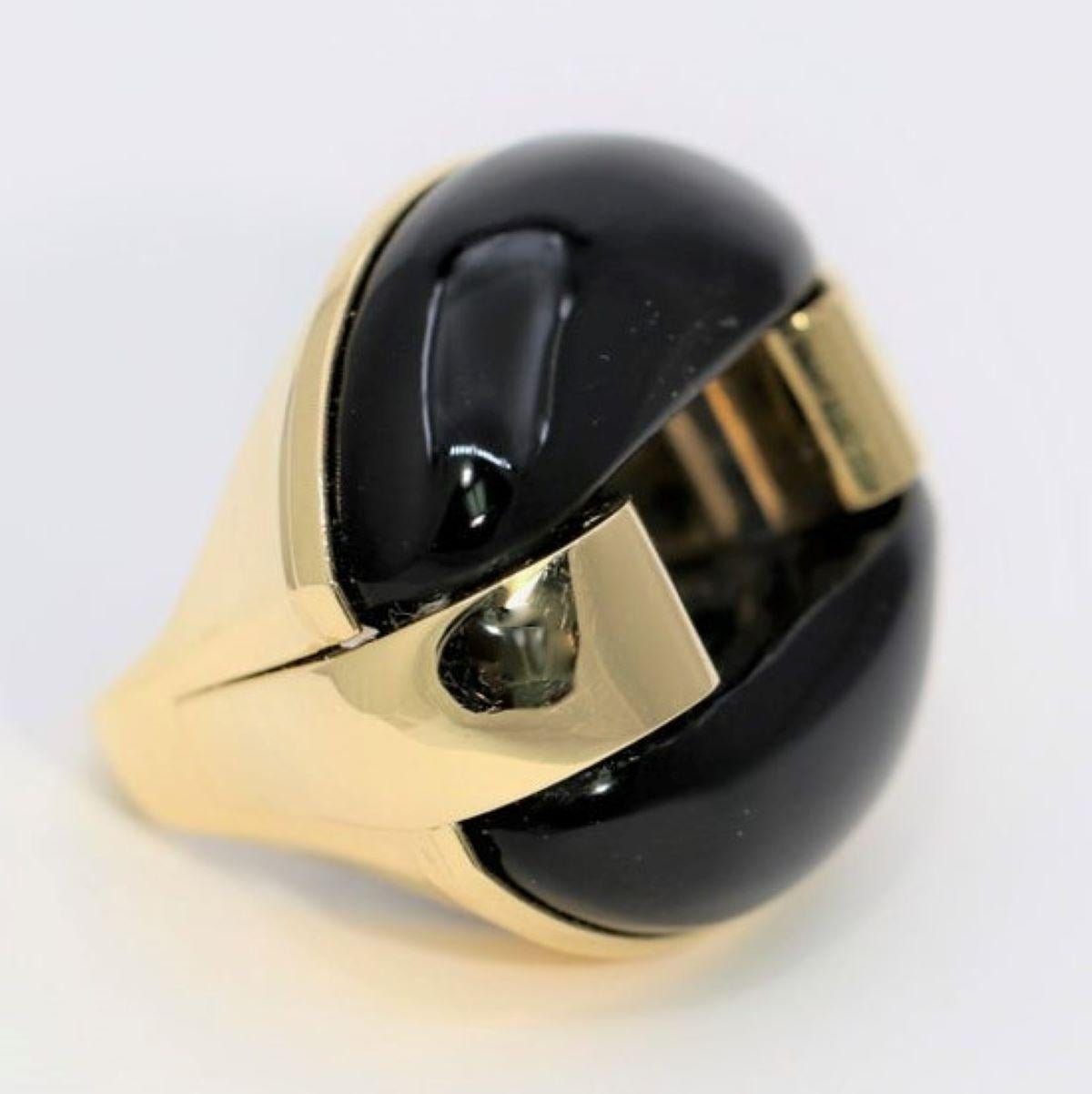Oval Cut Striking Gold and Onyx Statement Ring For Sale