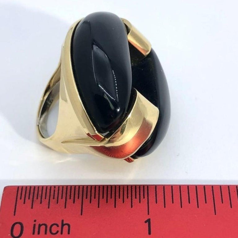 Striking Gold and Onyx Statement Ring For Sale at 1stDibs