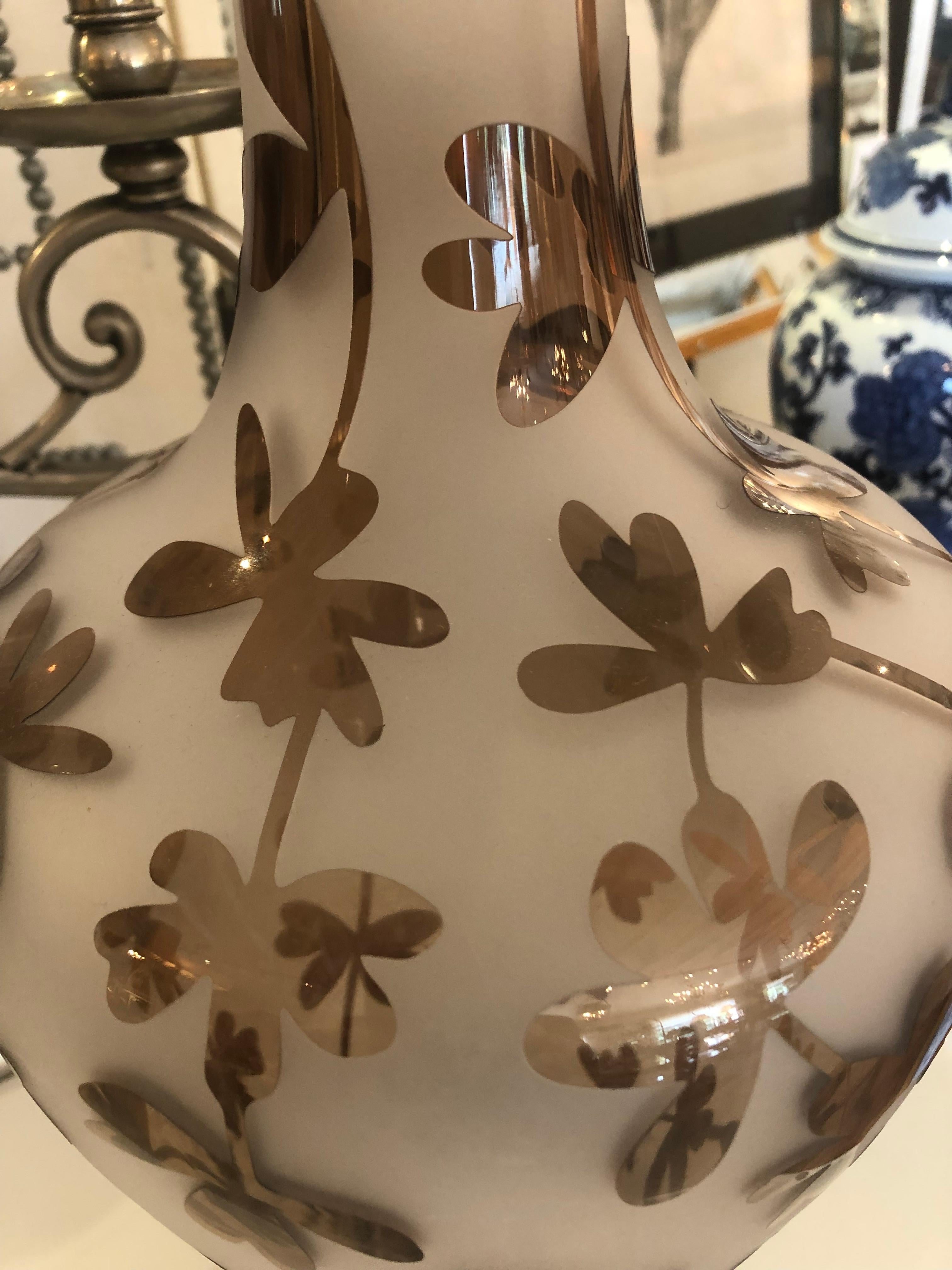 Striking & Graphic Large Contemporary Art Glass Vase with Floral Motife In Excellent Condition For Sale In Hopewell, NJ