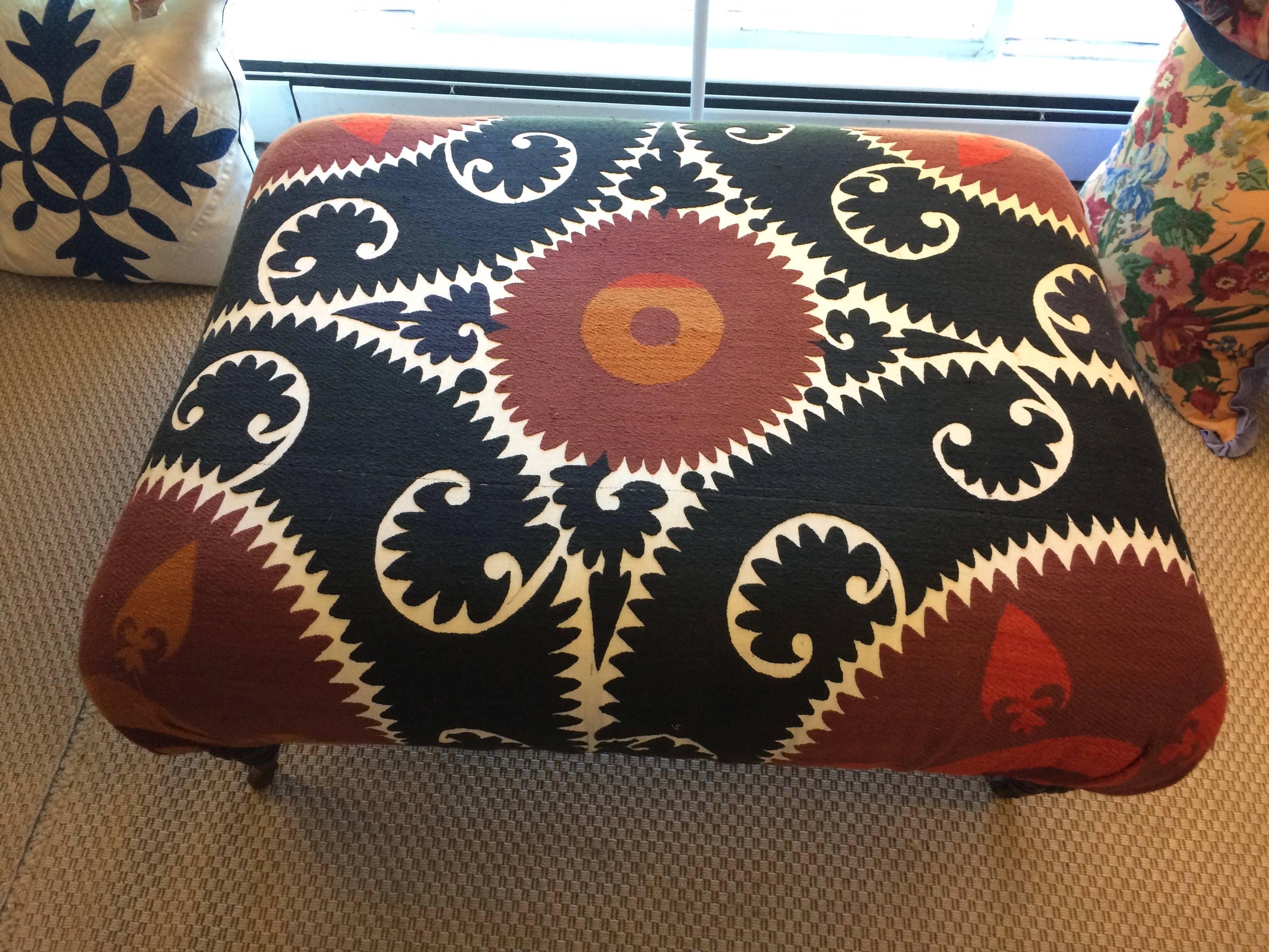 Striking Graphic Ottoman Upholstered in Vintage Suzani Wedding Cloth In Excellent Condition In Hopewell, NJ