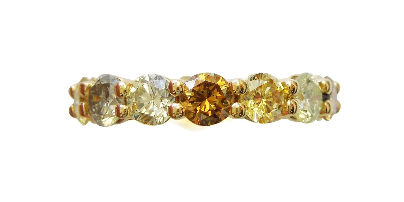Striking Grey, Yellow and Brown Diamond Eternity Ring In New Condition For Sale In London, GB