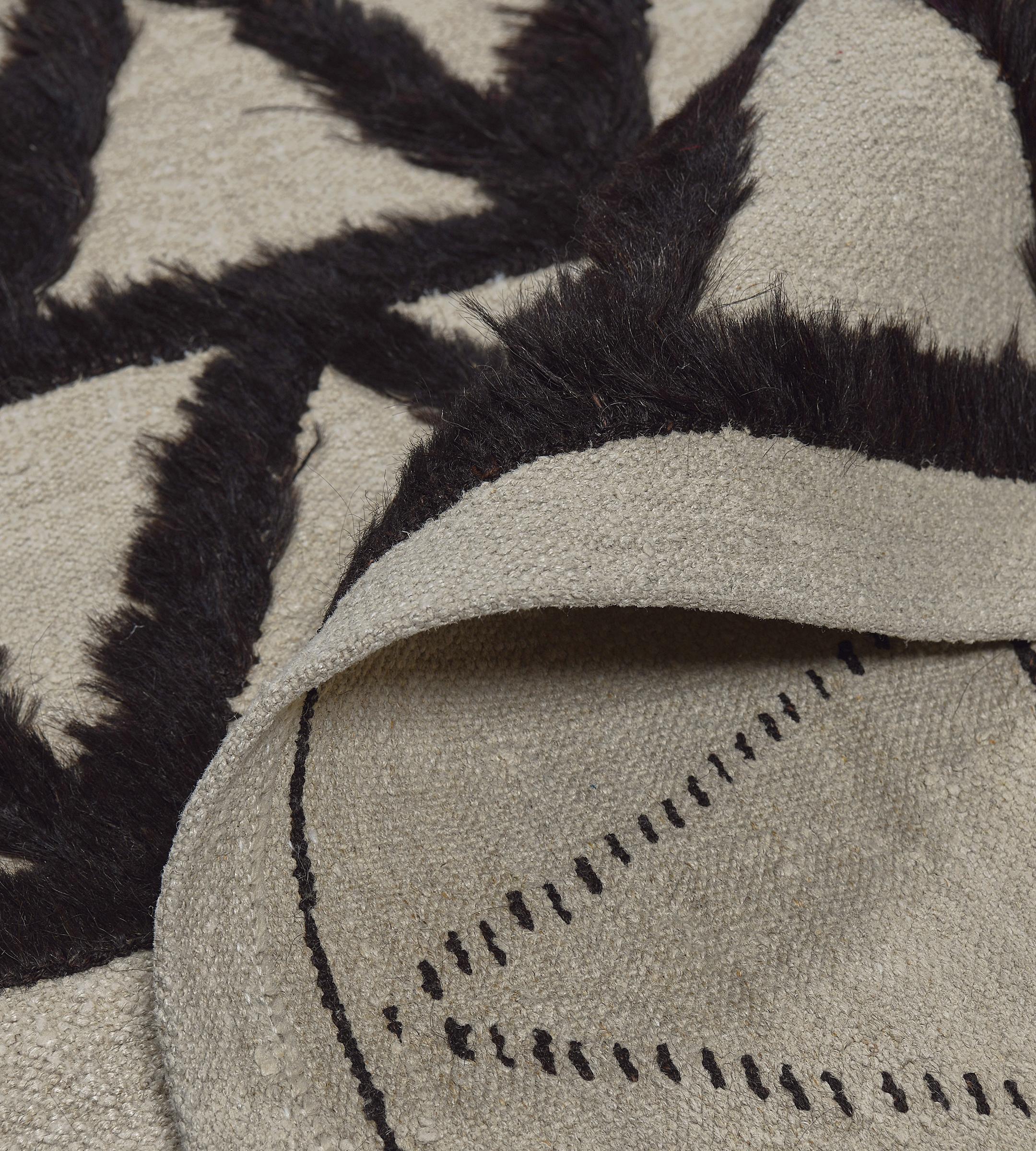 Striking Handwoven Vintage Turkish Zigzag Rug For Sale 4
