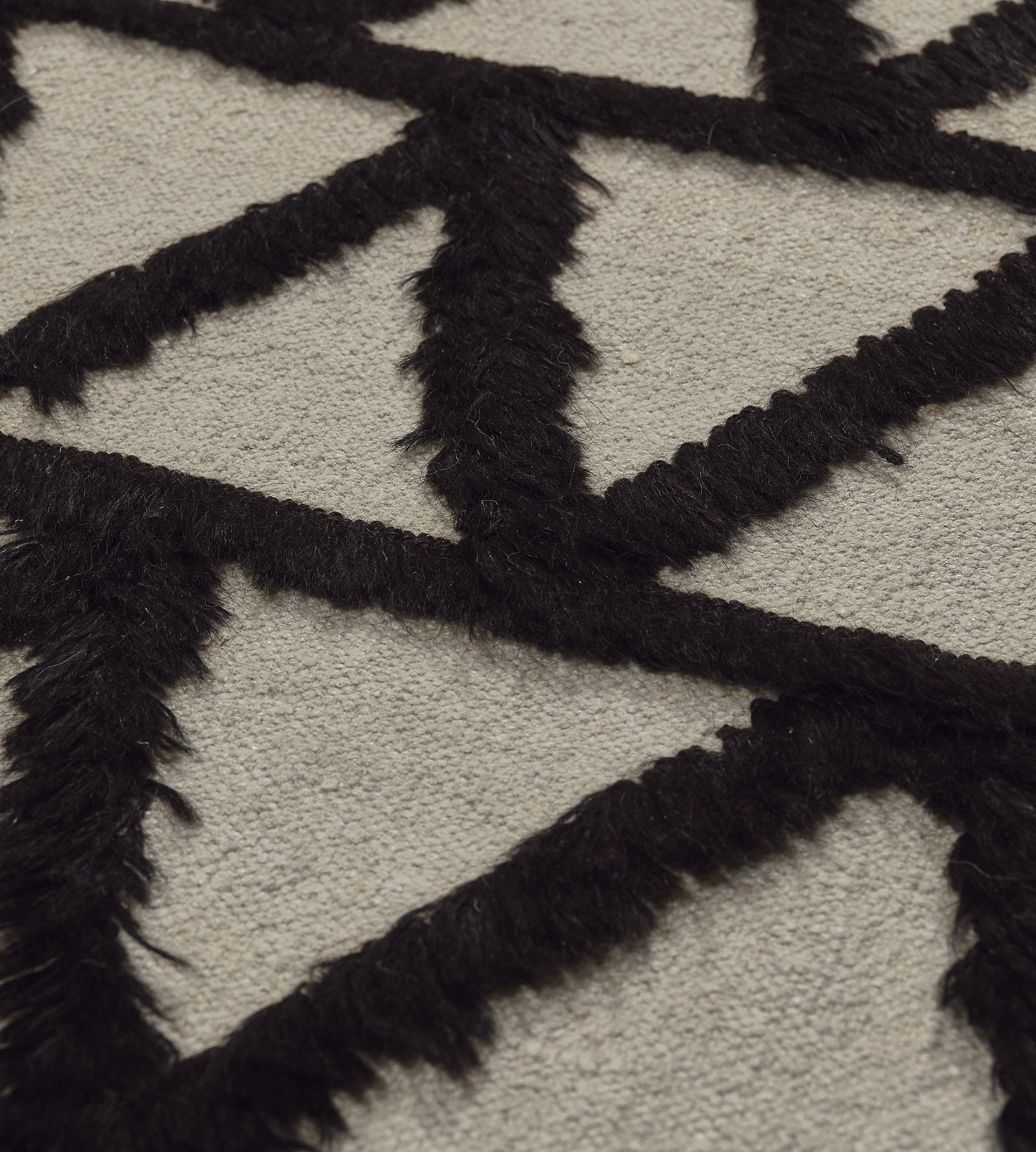 Striking Handwoven Vintage Turkish Zigzag Rug For Sale 1