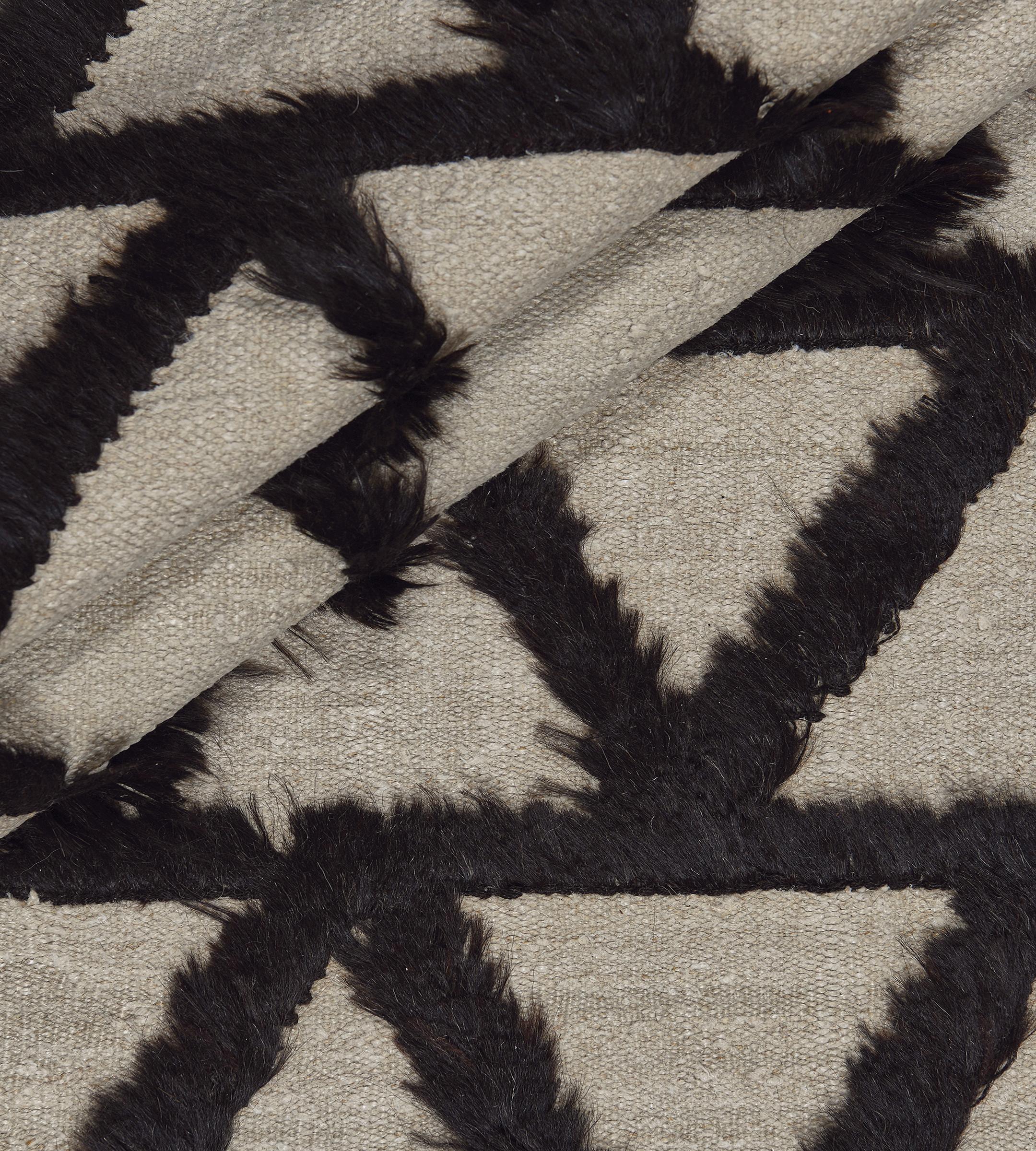 Striking Handwoven Vintage Turkish Zigzag Rug For Sale 3