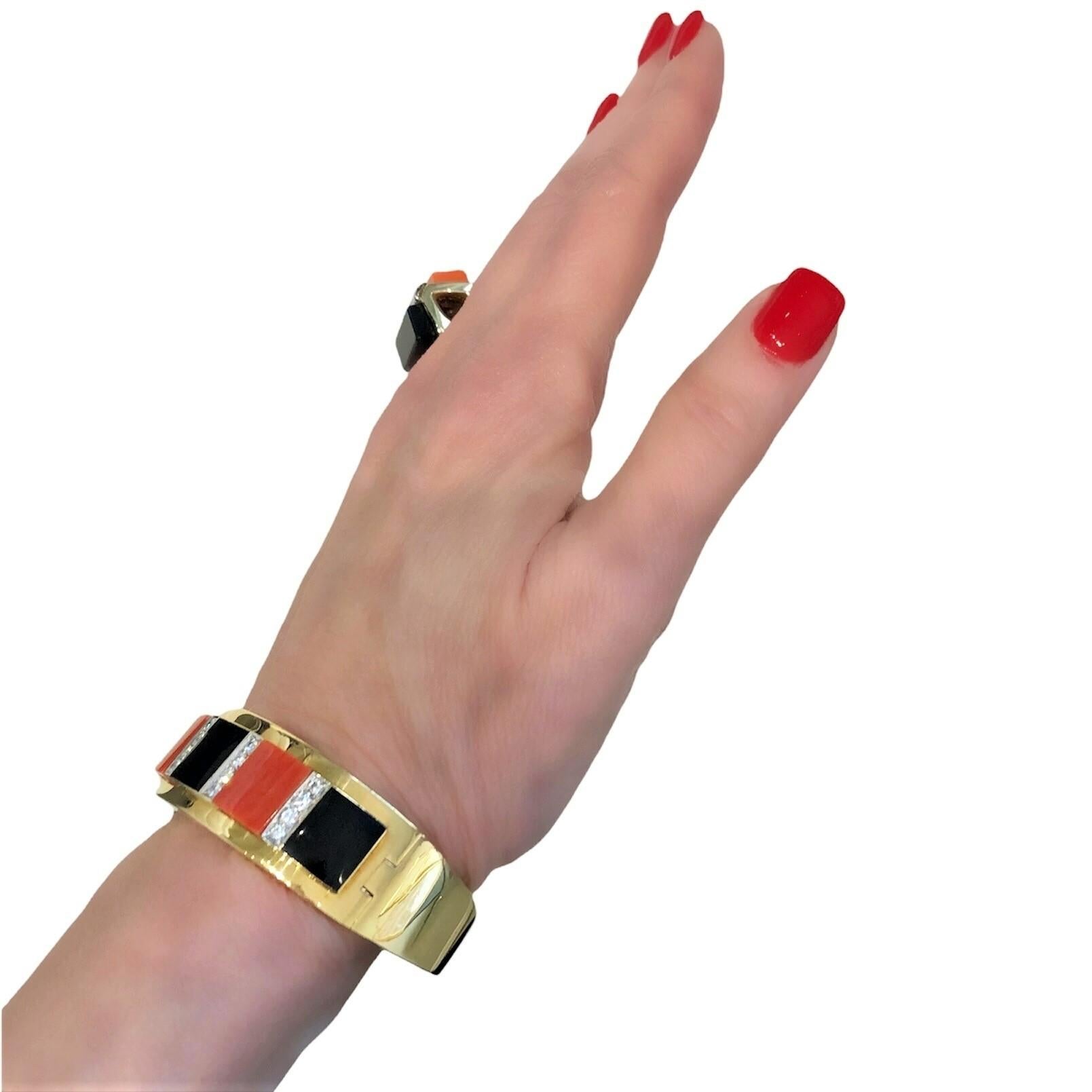 Striking Italian 18K Yellow Gold, Diamond, Onyx and Vivid Coral Bangle Bracelet For Sale 7