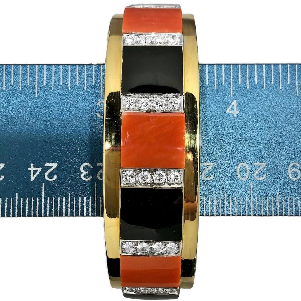 Striking Italian 18K Yellow Gold, Diamond, Onyx and Vivid Coral Bangle Bracelet For Sale 4