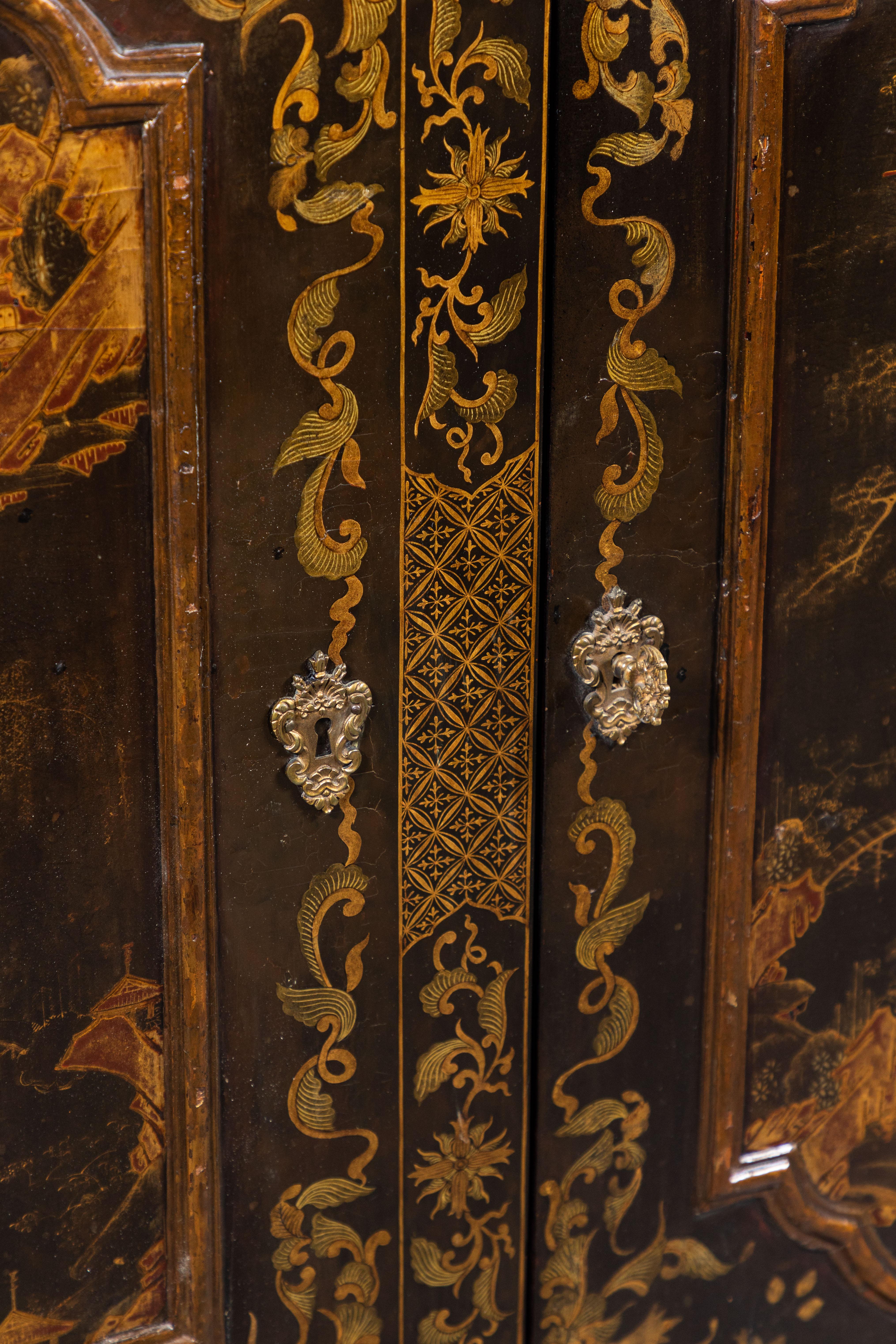 Striking, Italian, Chinoiserie Cabinet In Good Condition For Sale In Newport Beach, CA