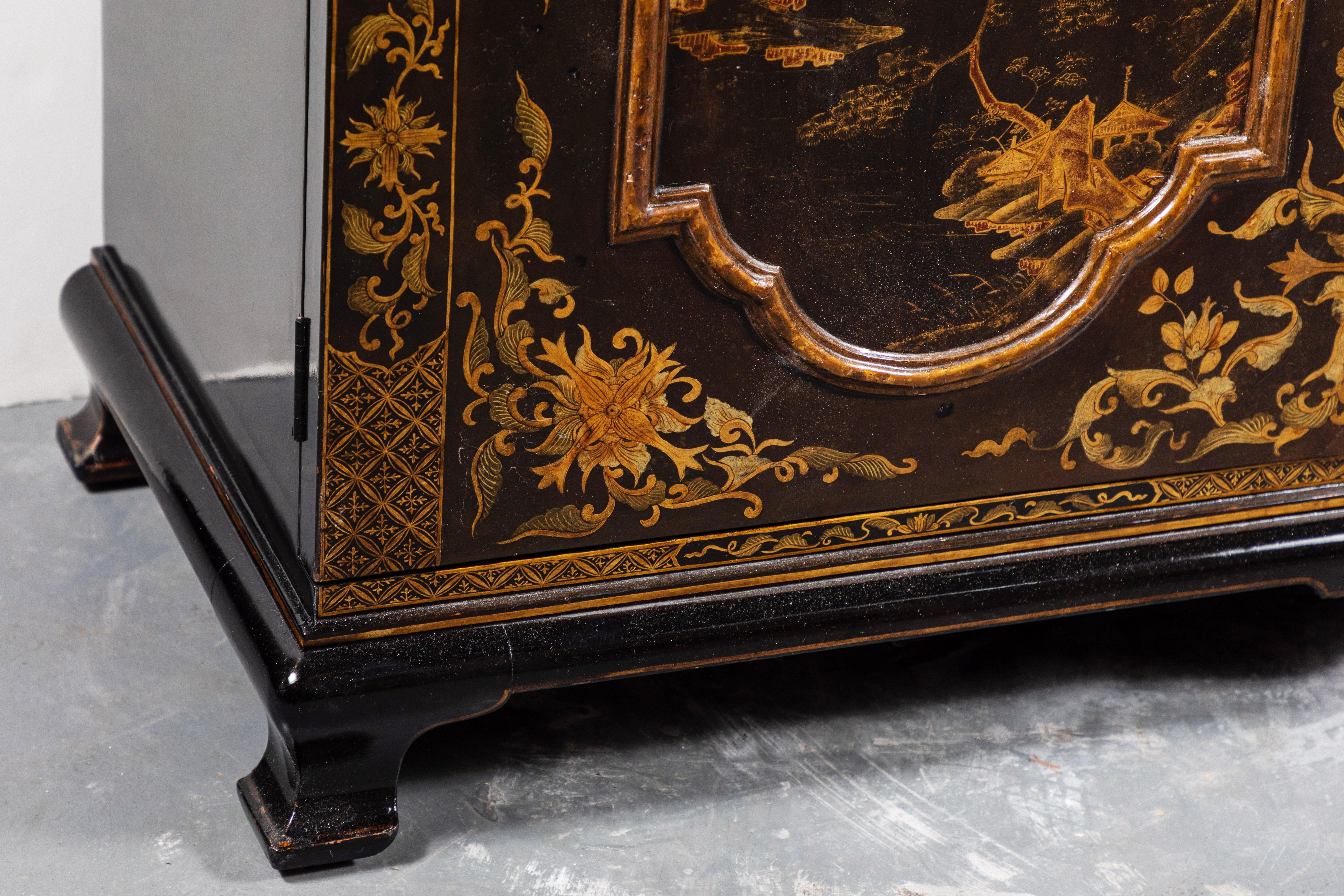 19th Century Striking, Italian, Chinoiserie Cabinet For Sale
