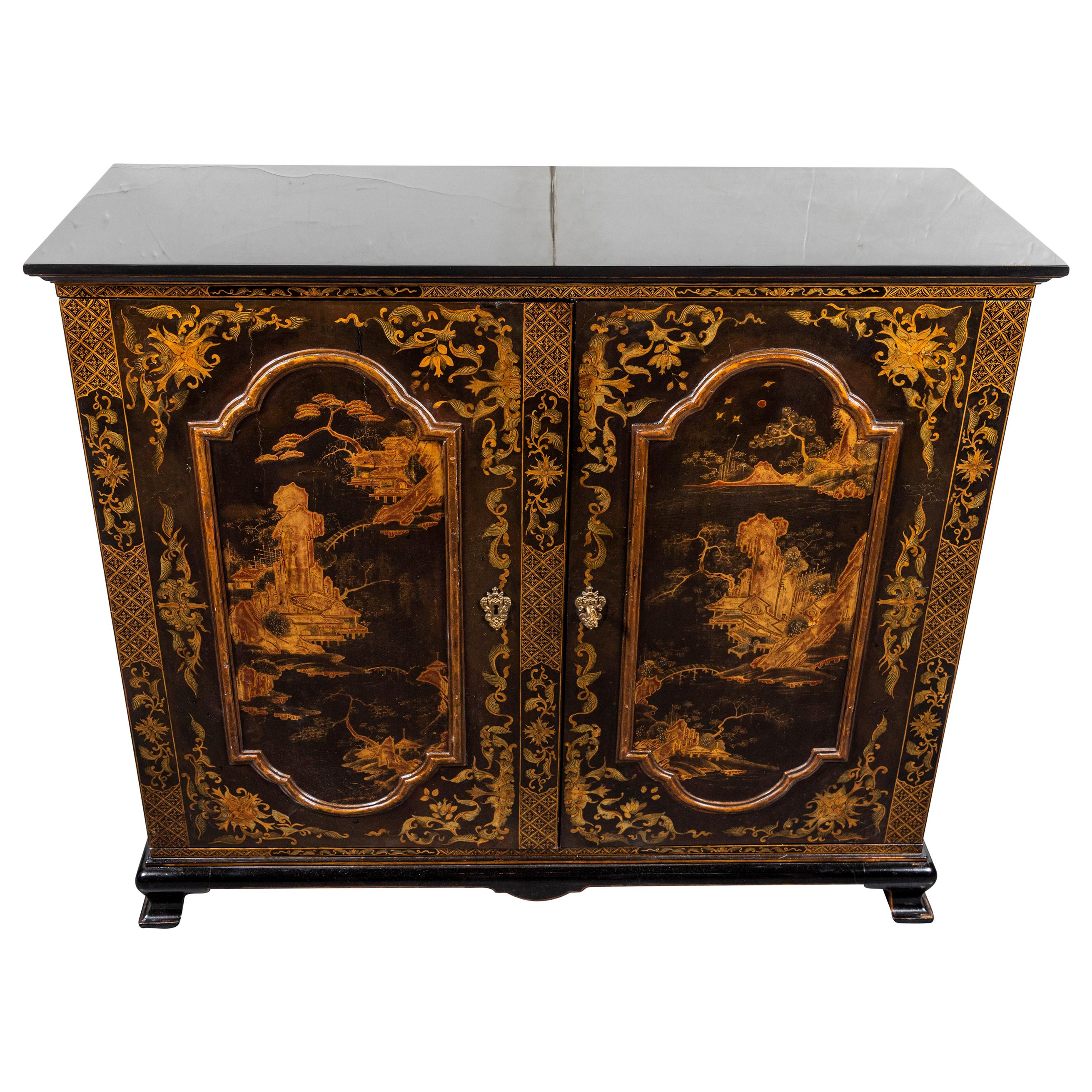 Striking, Italian, Chinoiserie Cabinet