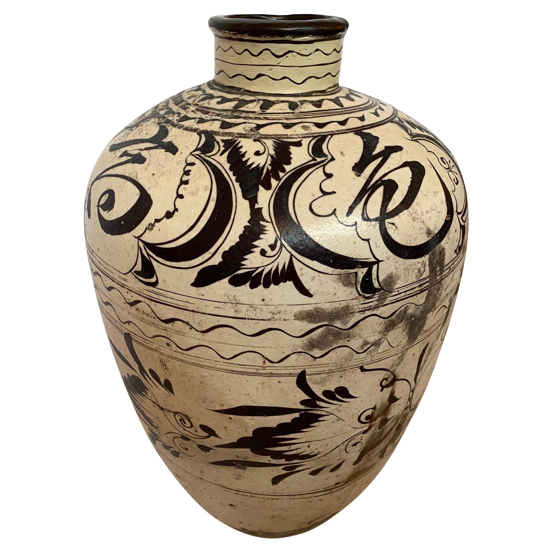 Striking Large Cizhou Ware Vessel Vase