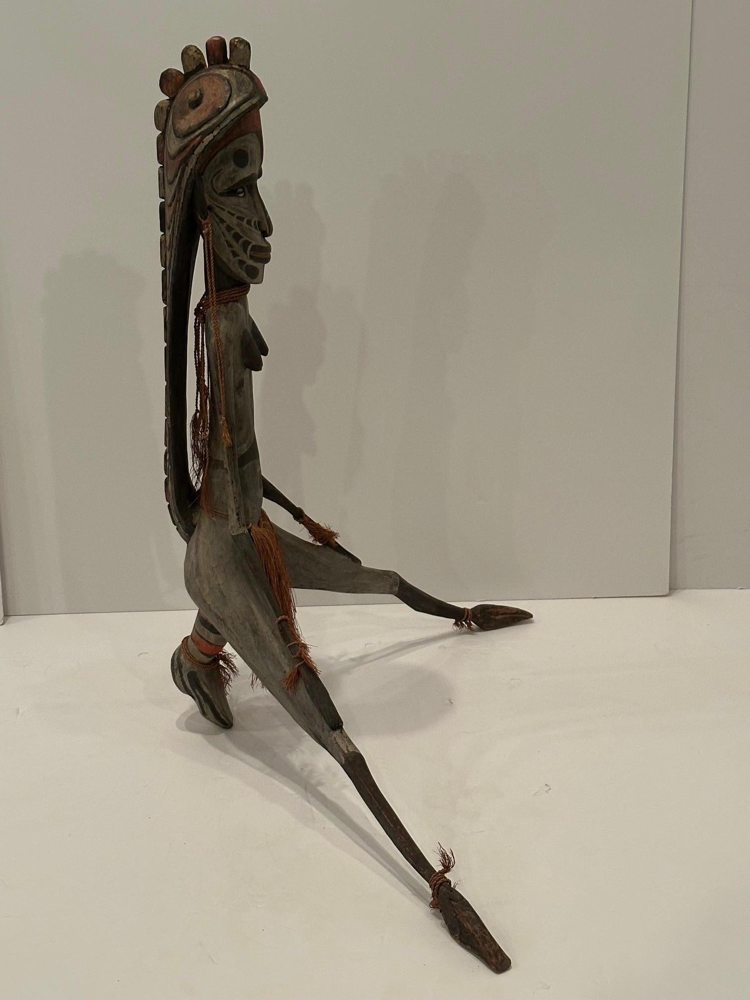 Papuano Scultura cerimoniale femminile oceanica di grandi dimensioni in vendita