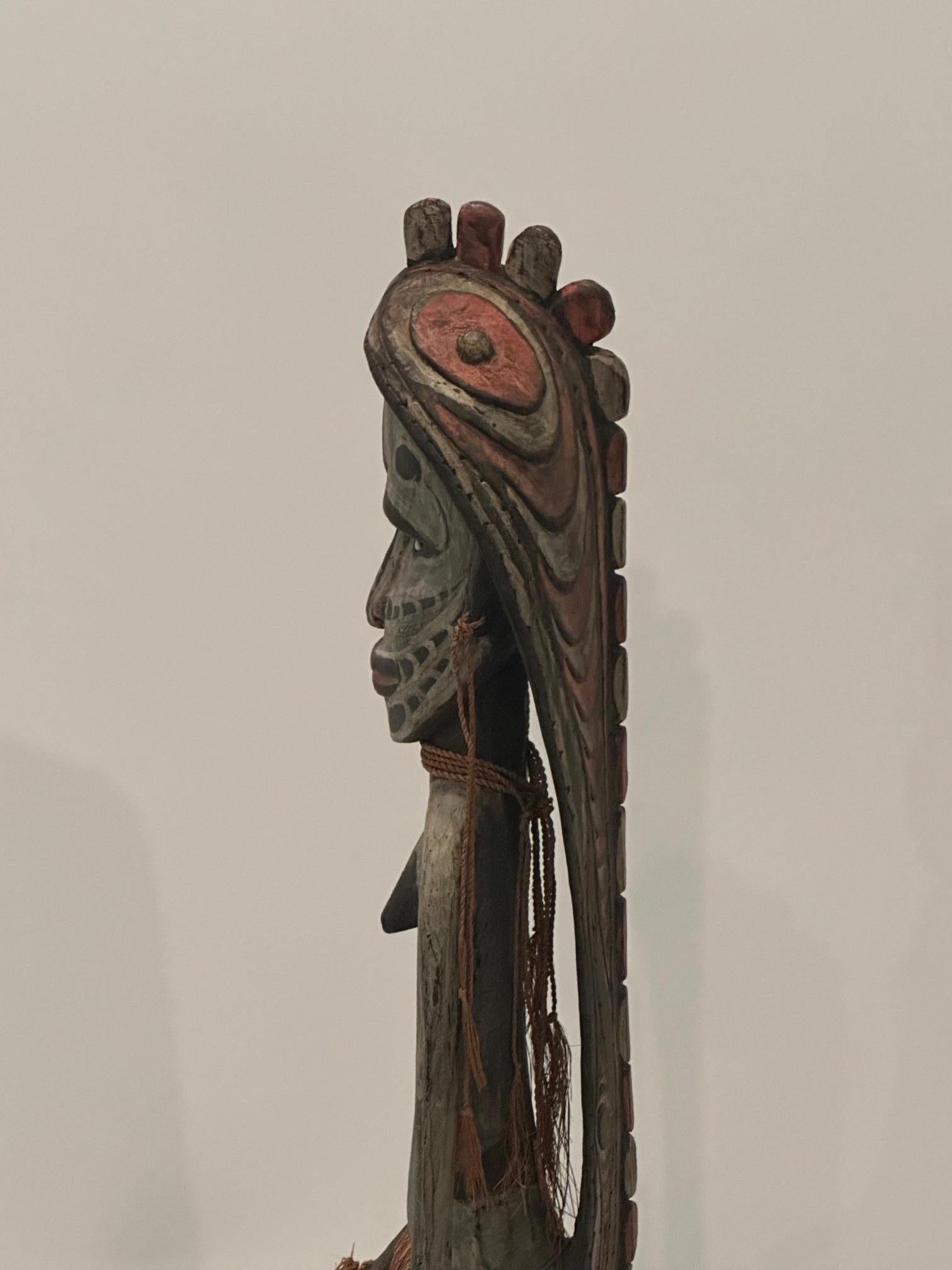 Scultura cerimoniale femminile oceanica di grandi dimensioni in vendita 1