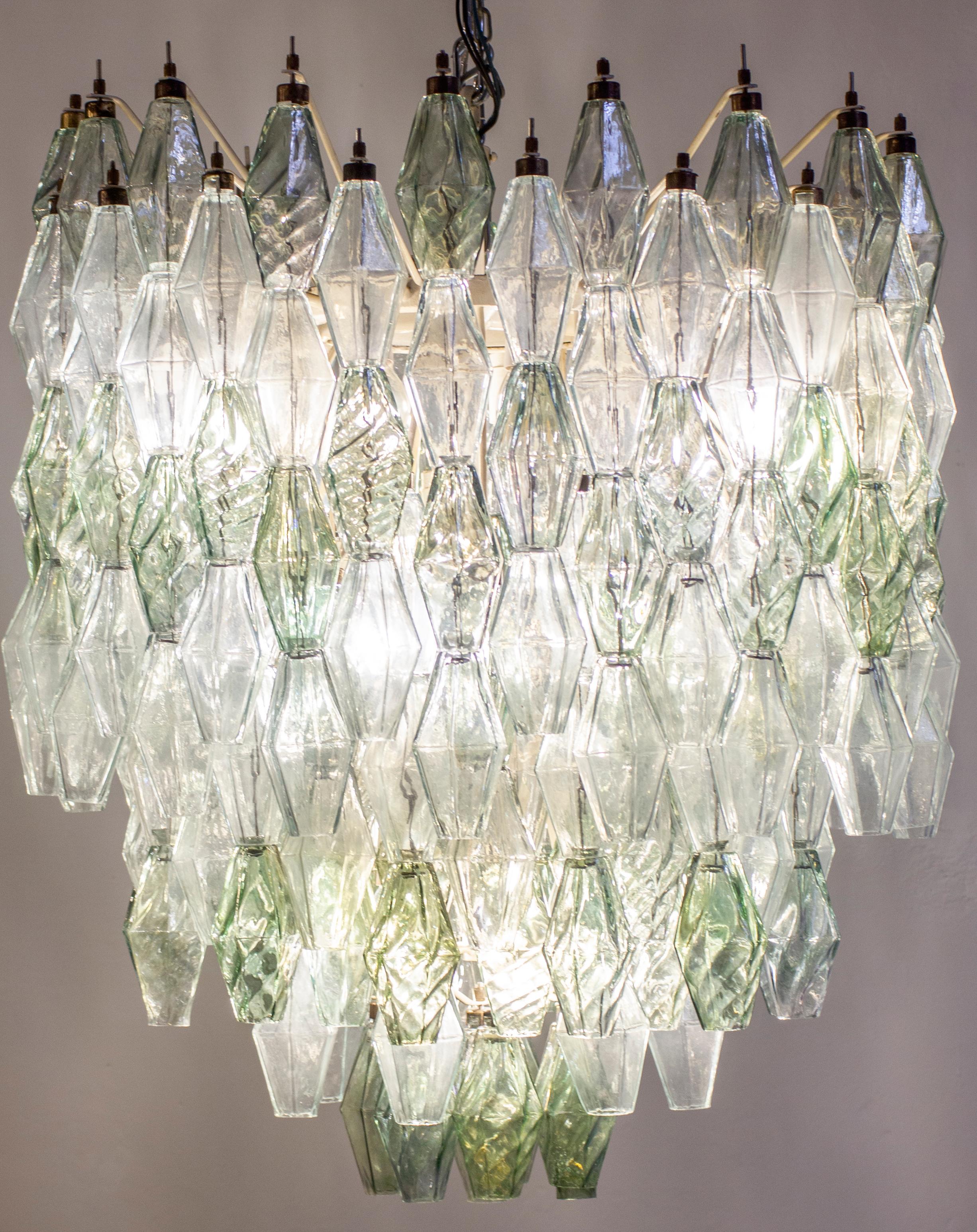 Straordinario lampadario di metà secolo in poliedri verdi e trasparenti, 1960 in vendita 4