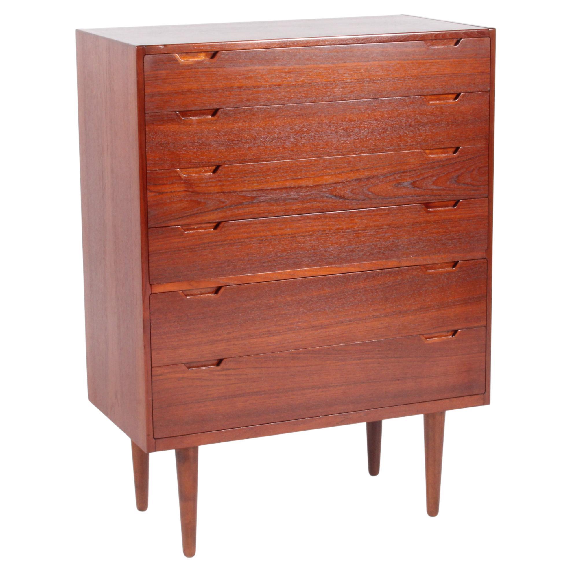 Strepitosa cassettiera danese Mid Century Modern Tallboy