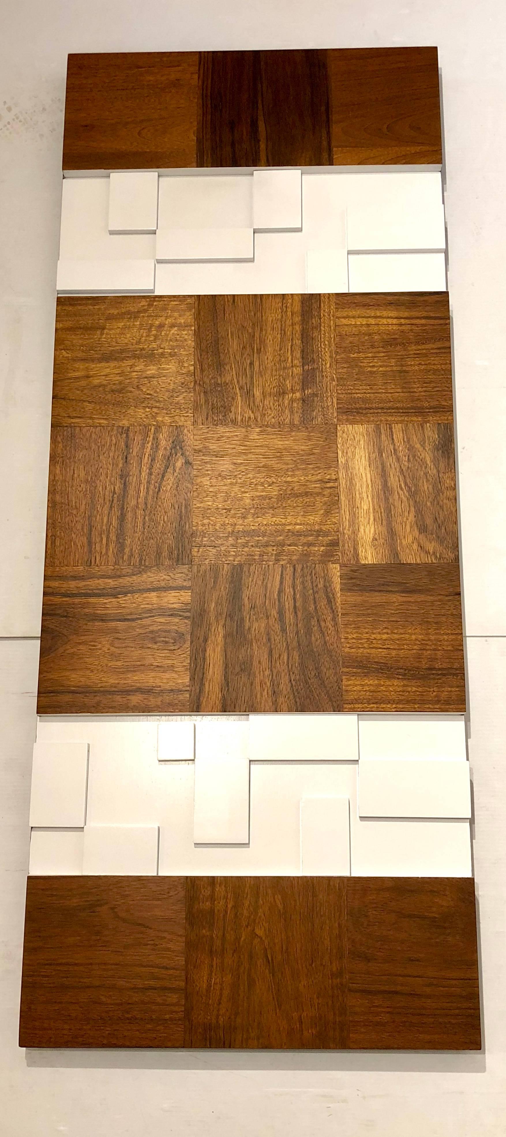 Beautiful American modern Mid-Century Modern walnut and white lacquer large wall panel, freshly refinished, can be hang horizontal or vertical, beautiful and unique.
