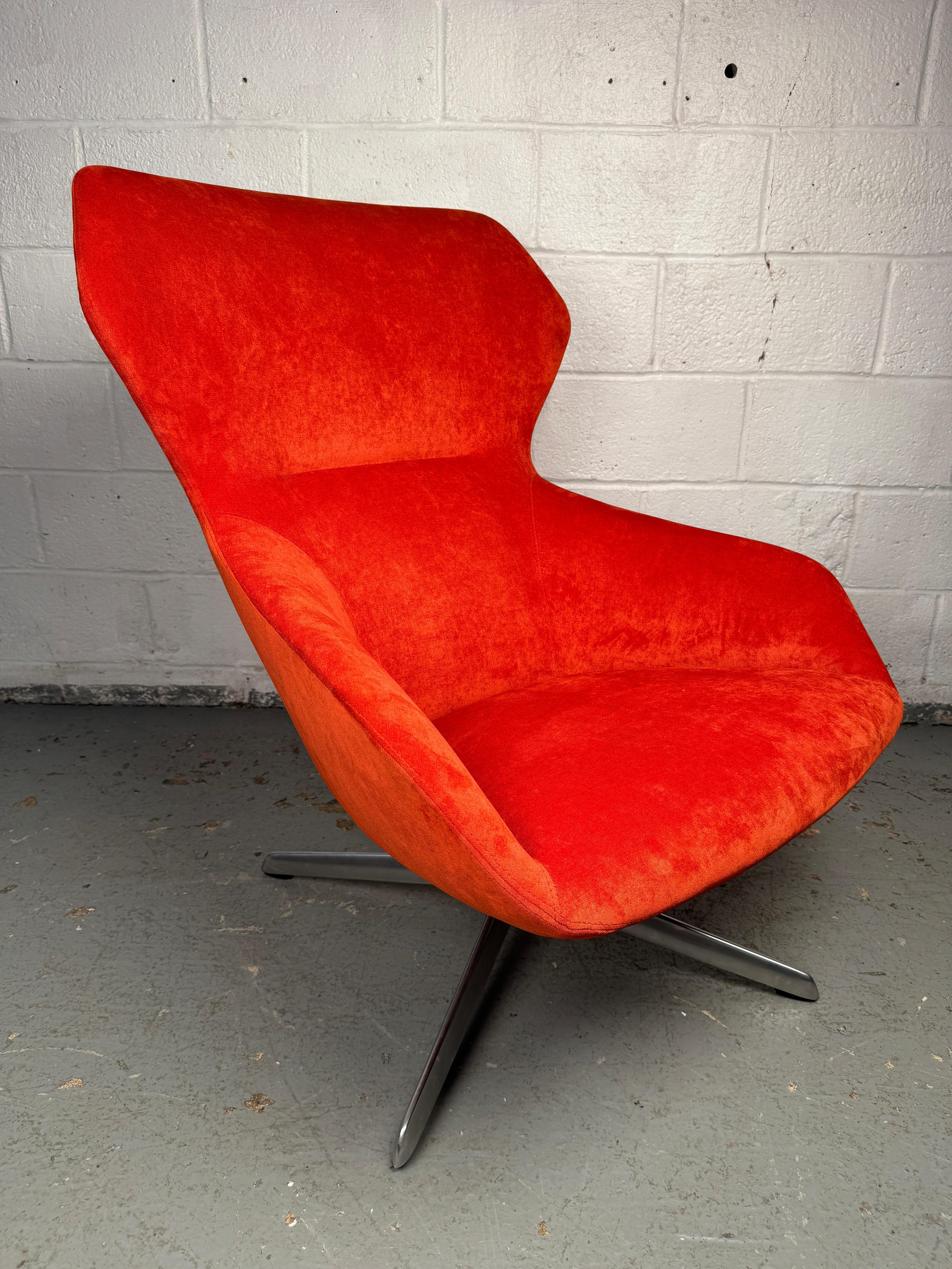Mid-Century Modern Striking Mid-Century Red Lounge Chair For Sale