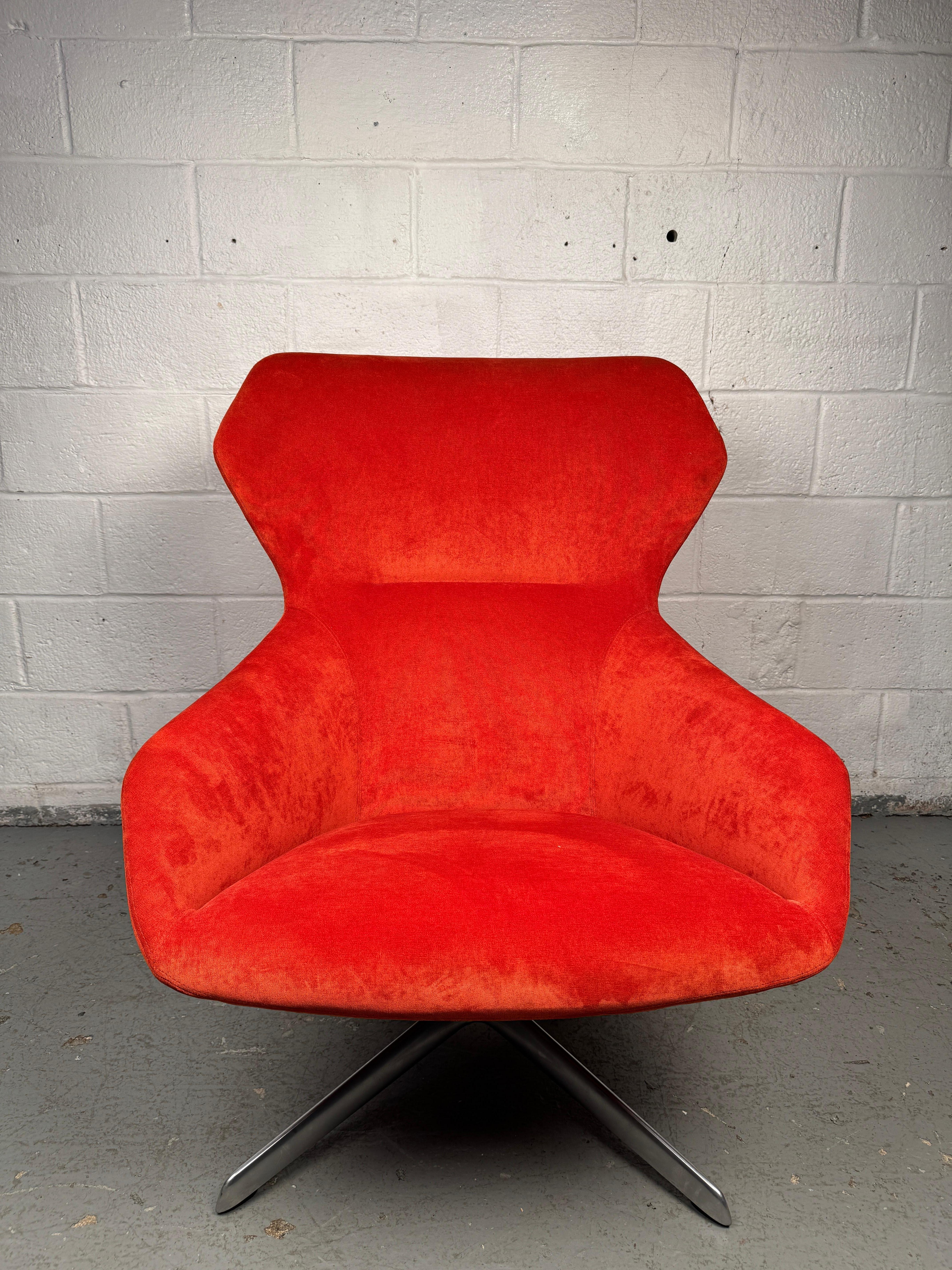 Striking Mid-Century Red Lounge Chair In Good Condition For Sale In Brooklyn, NY