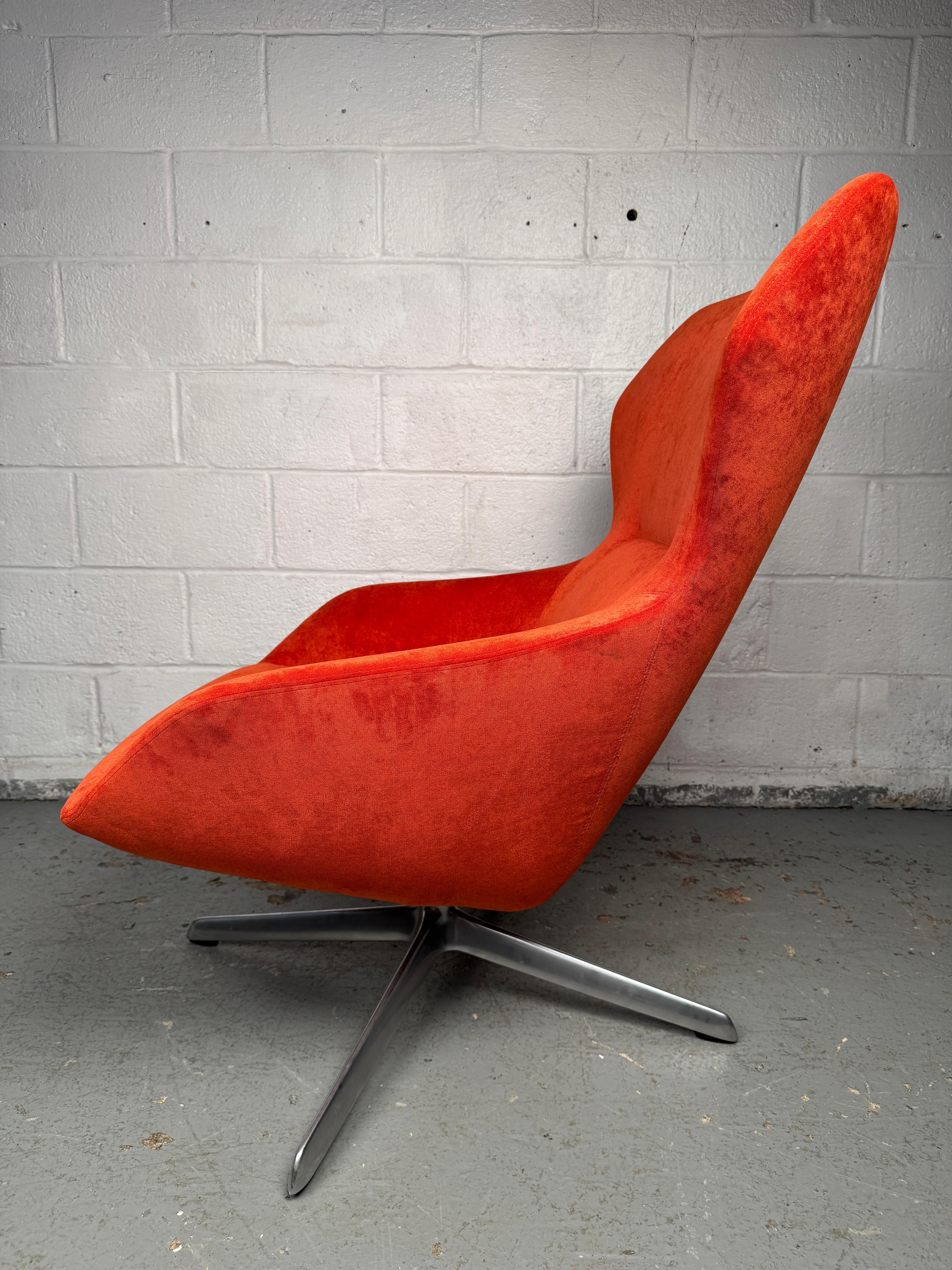 Striking Mid-Century Red Lounge Chair For Sale 1