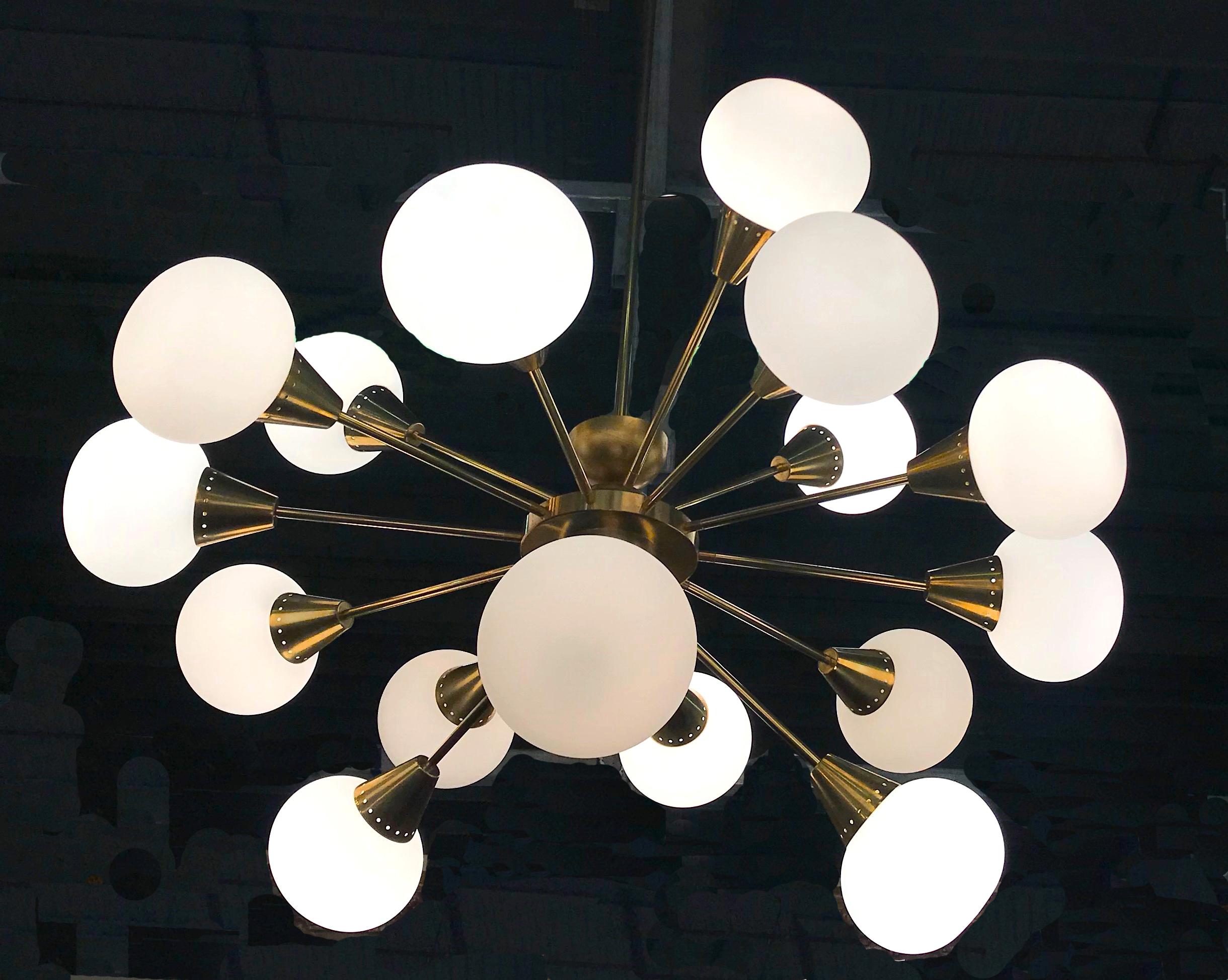 Striking Midcentury Brass and Opaline Murano Glass Large Sputnik Chandelier In Excellent Condition In Rome, IT