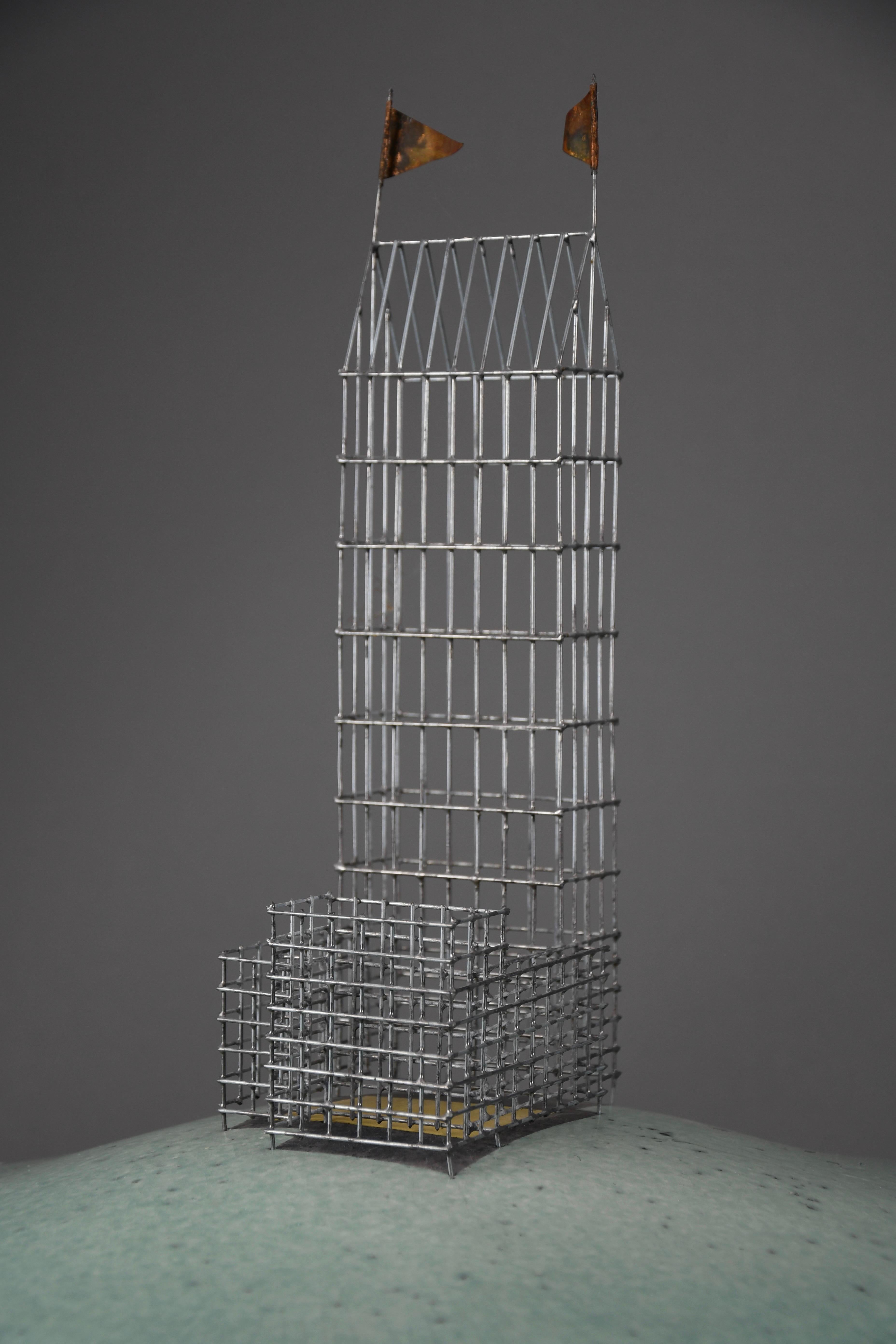 Striking mixed-media sculpture by Dutch artist Marieke Zwetsloot For Sale 2