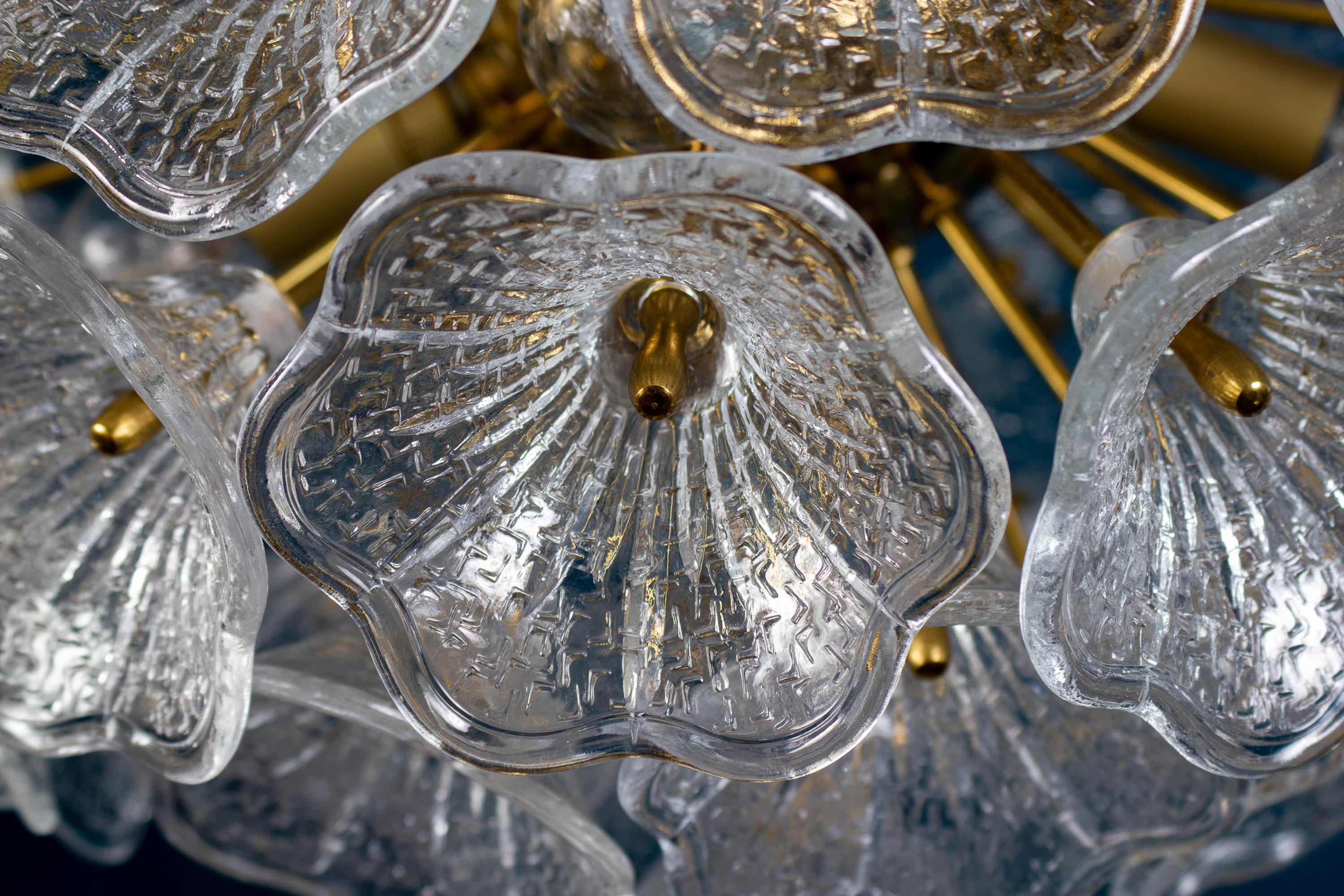 Remarquable lustre Spoutnik à fleurs en verre de Murano de P. Venini VeArt Italie des années 1960 en vente 3
