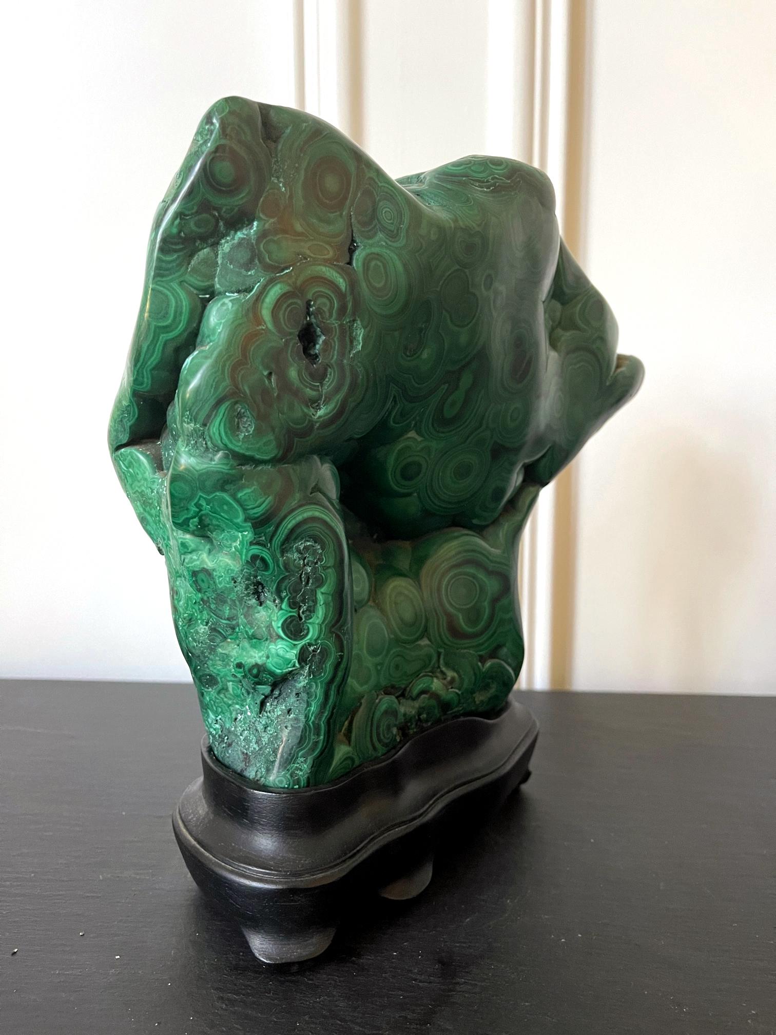 Striking Natural Malachite Specimen on Display Stand as Scholar Stone im Angebot 4