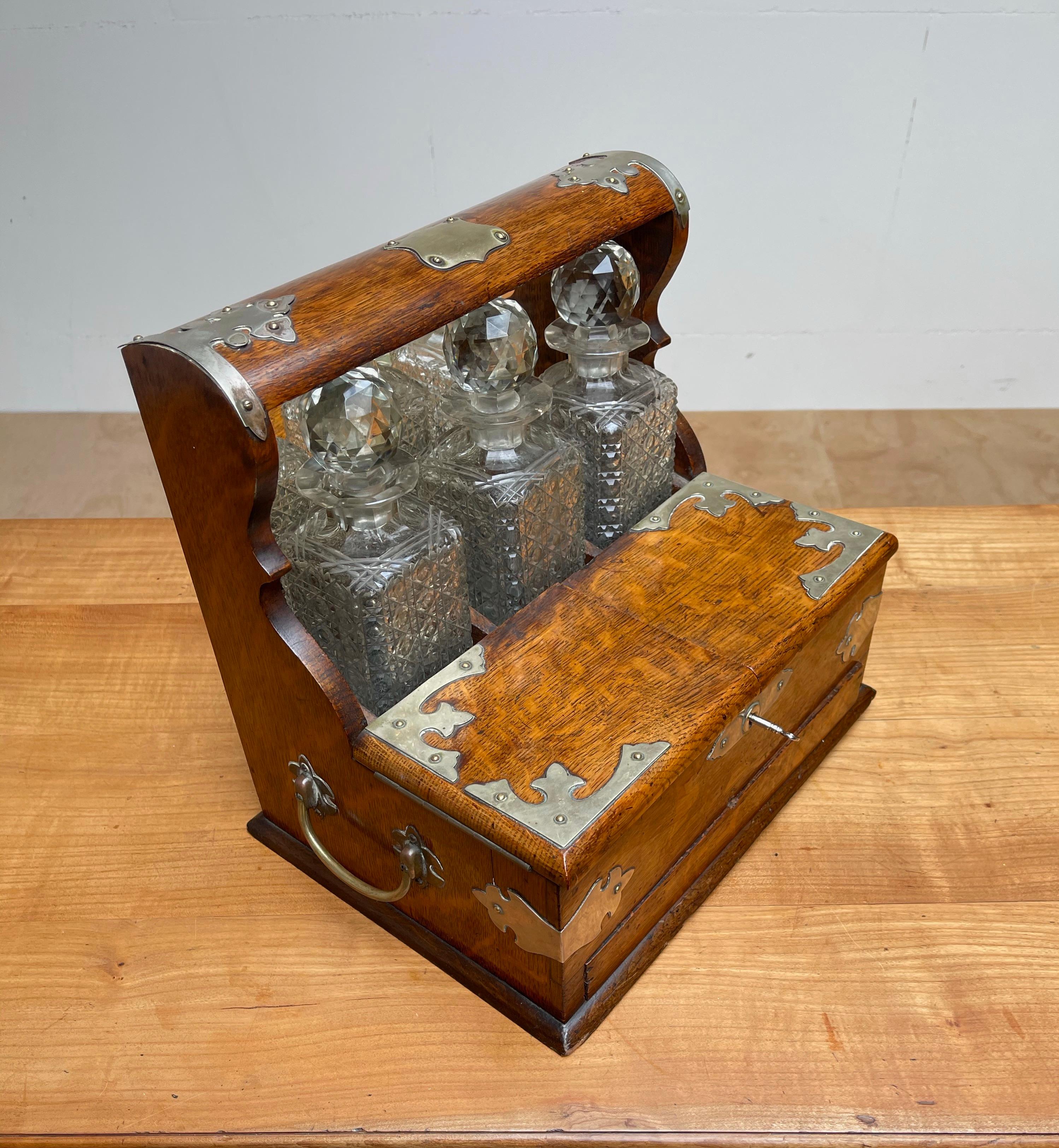 Striking Oak & Brass Tantalus with Whiskey or Liqueur Crystal Decanters & Drawer 2